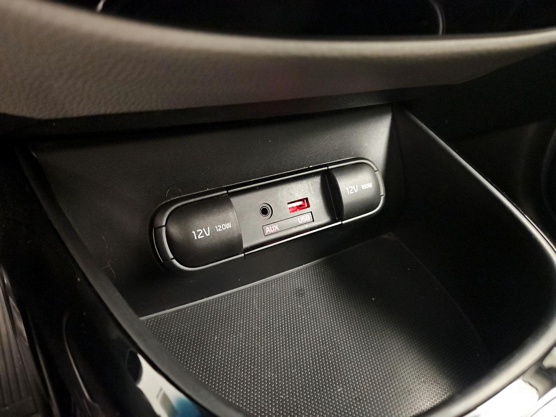 Thumbnail: 2019 Kia Soul - 19