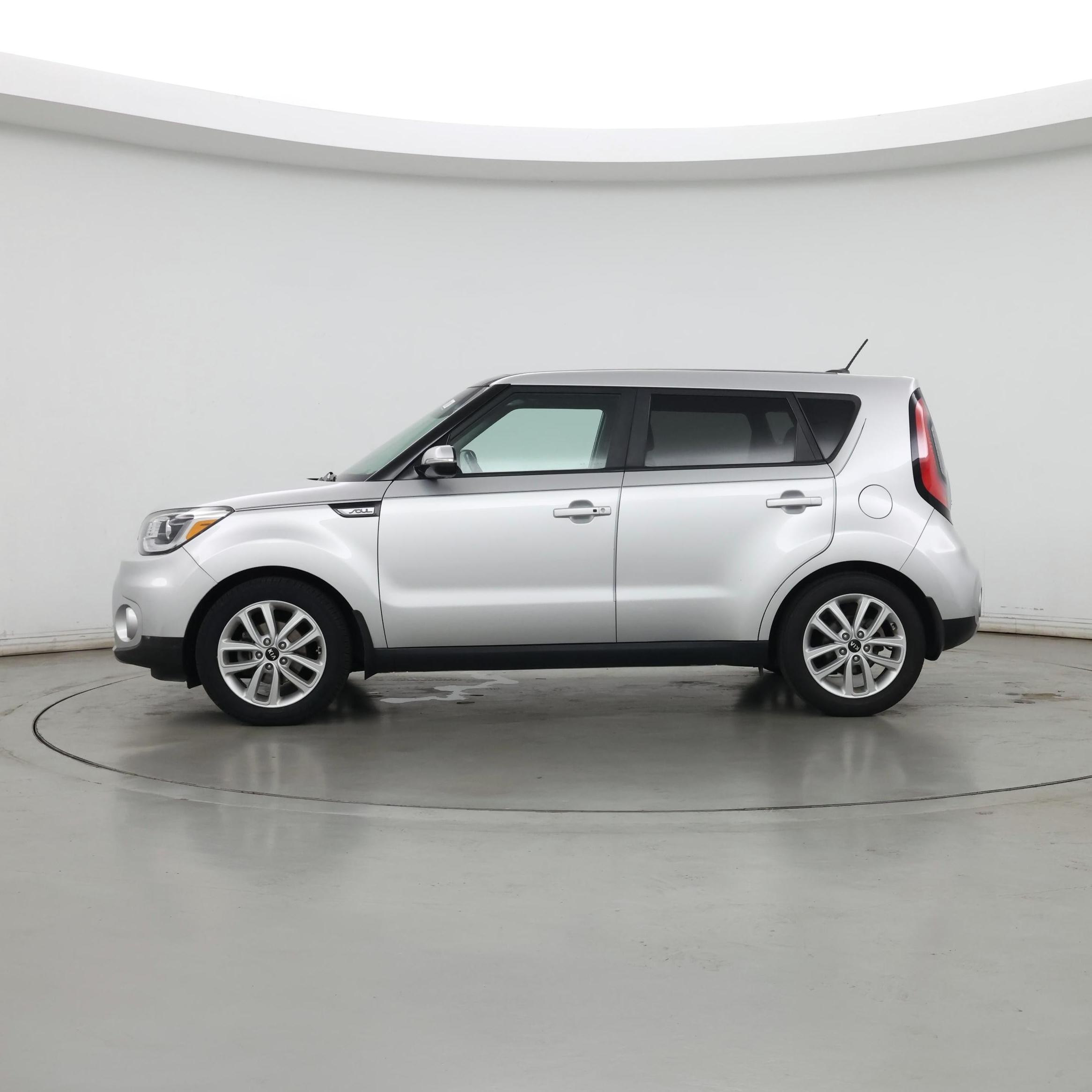Thumbnail: 2019 Kia Soul - 3