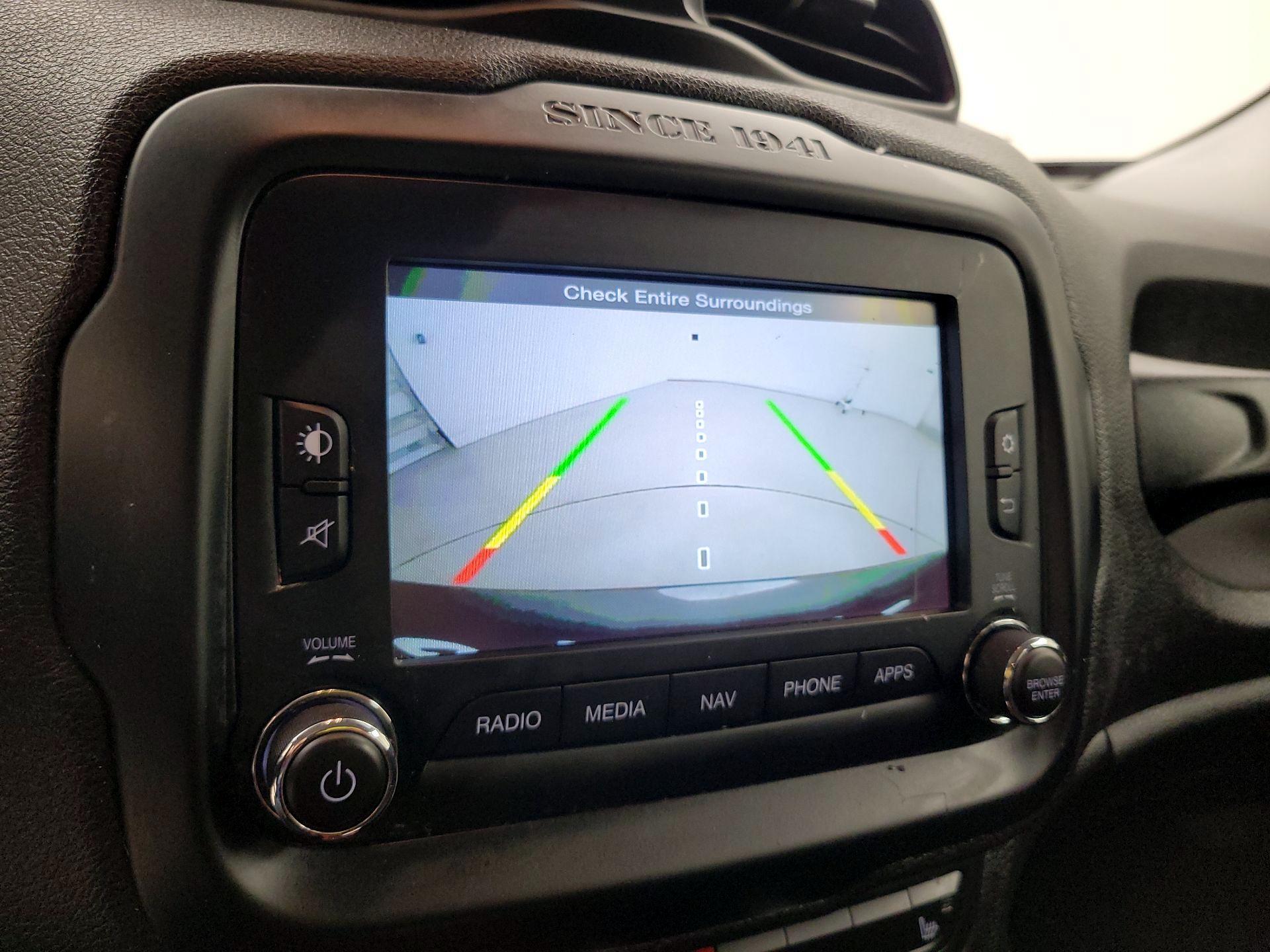 Thumbnail: 2017 Jeep Renegade - 15