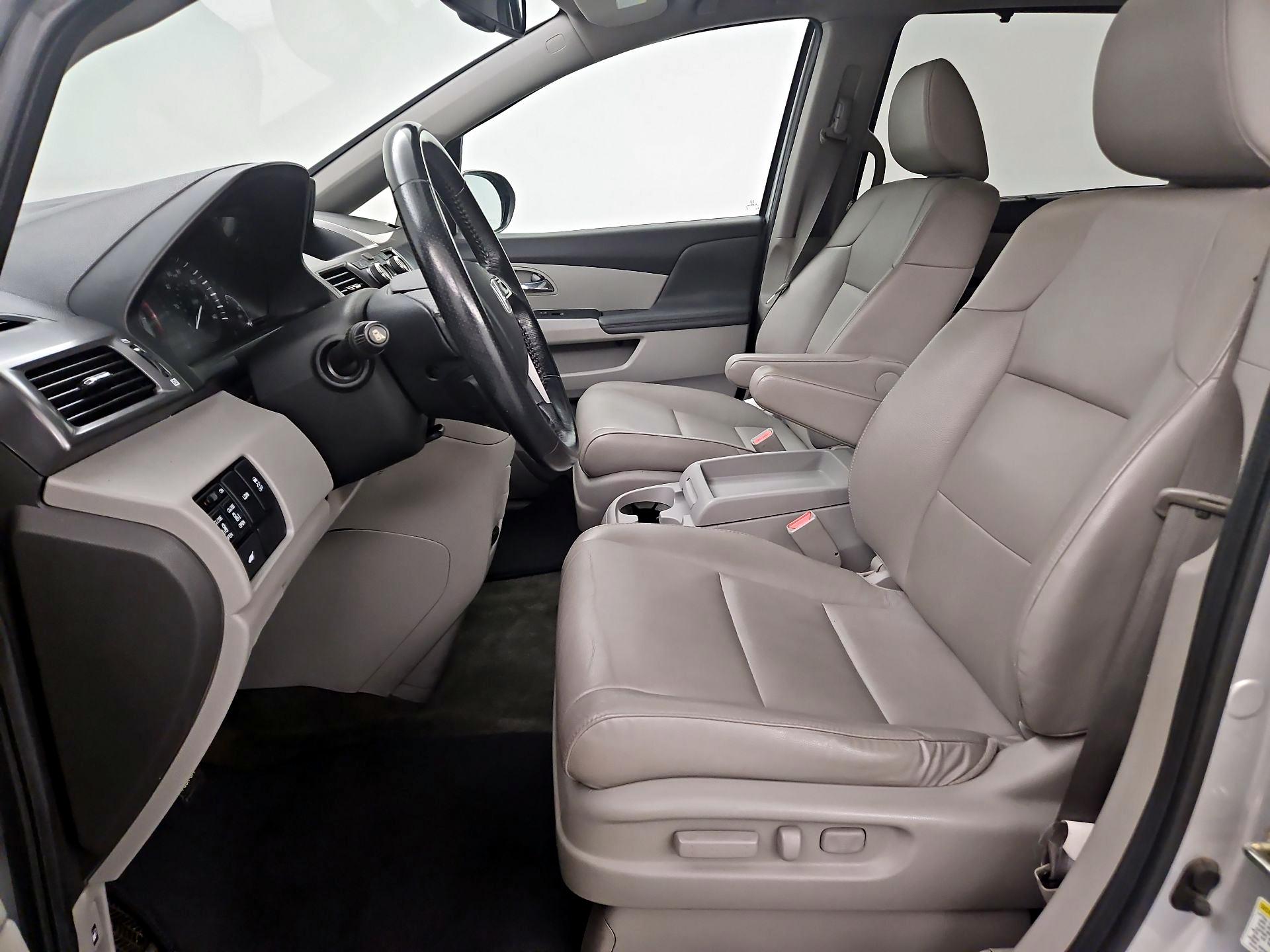 Thumbnail: 2014 Honda Odyssey - 11