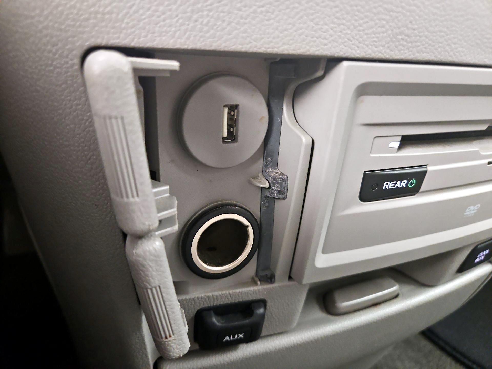 Thumbnail: 2014 Honda Odyssey - 18