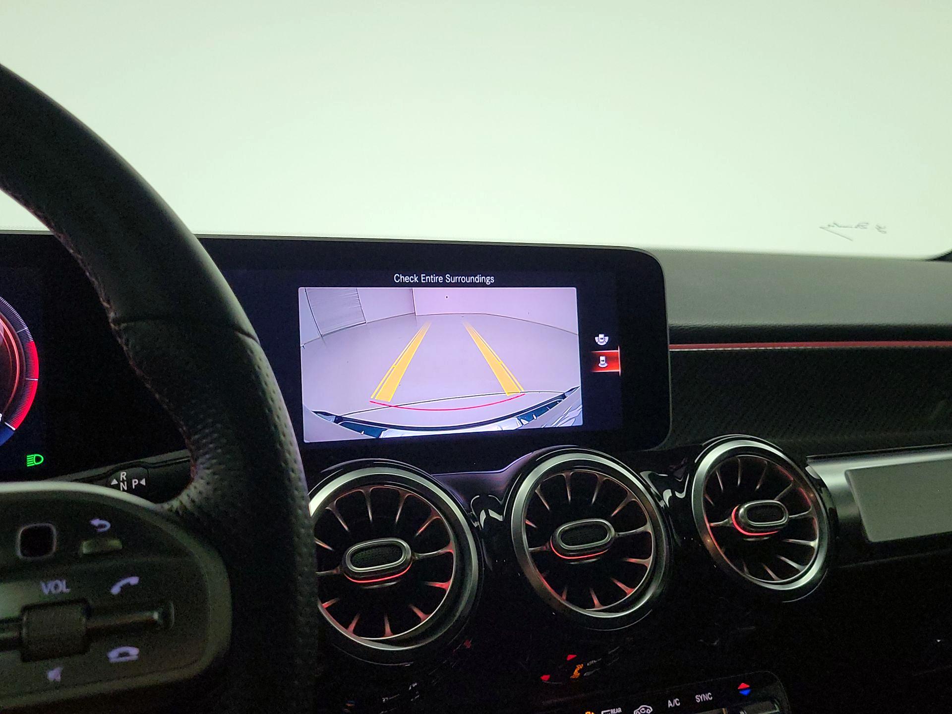 Thumbnail: 2021 Mercedes-Benz GLB - 14