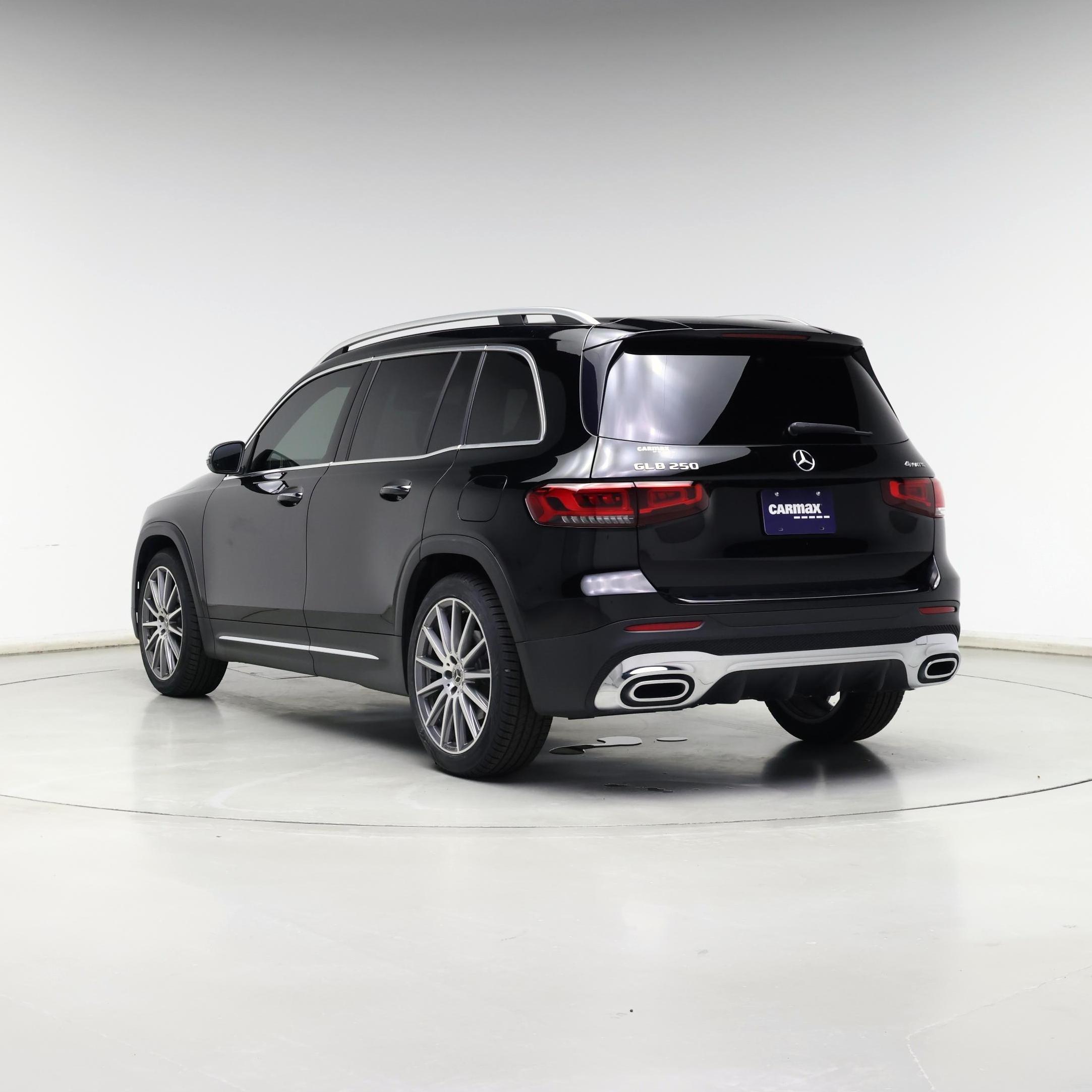 Thumbnail: 2021 Mercedes-Benz GLB - 2