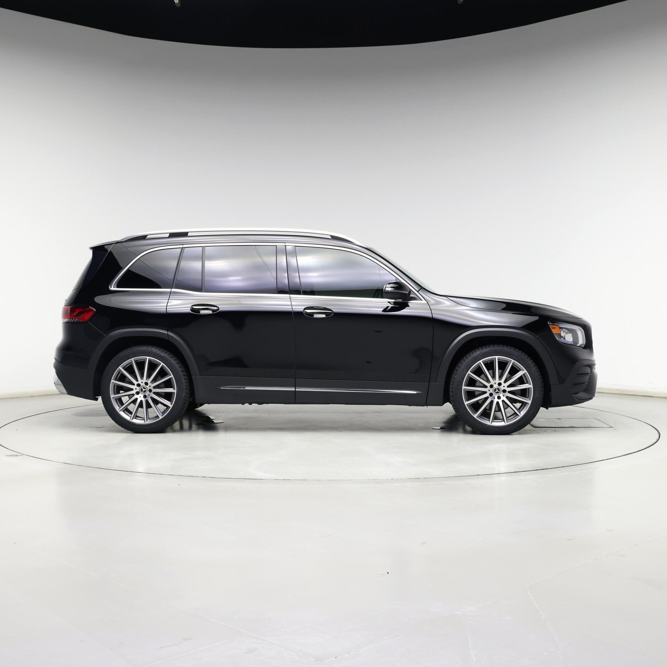 Thumbnail: 2021 Mercedes-Benz GLB - 7