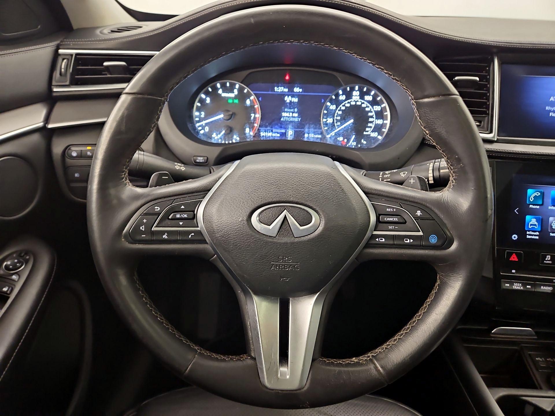 Thumbnail: 2022 INFINITI QX50 - 10
