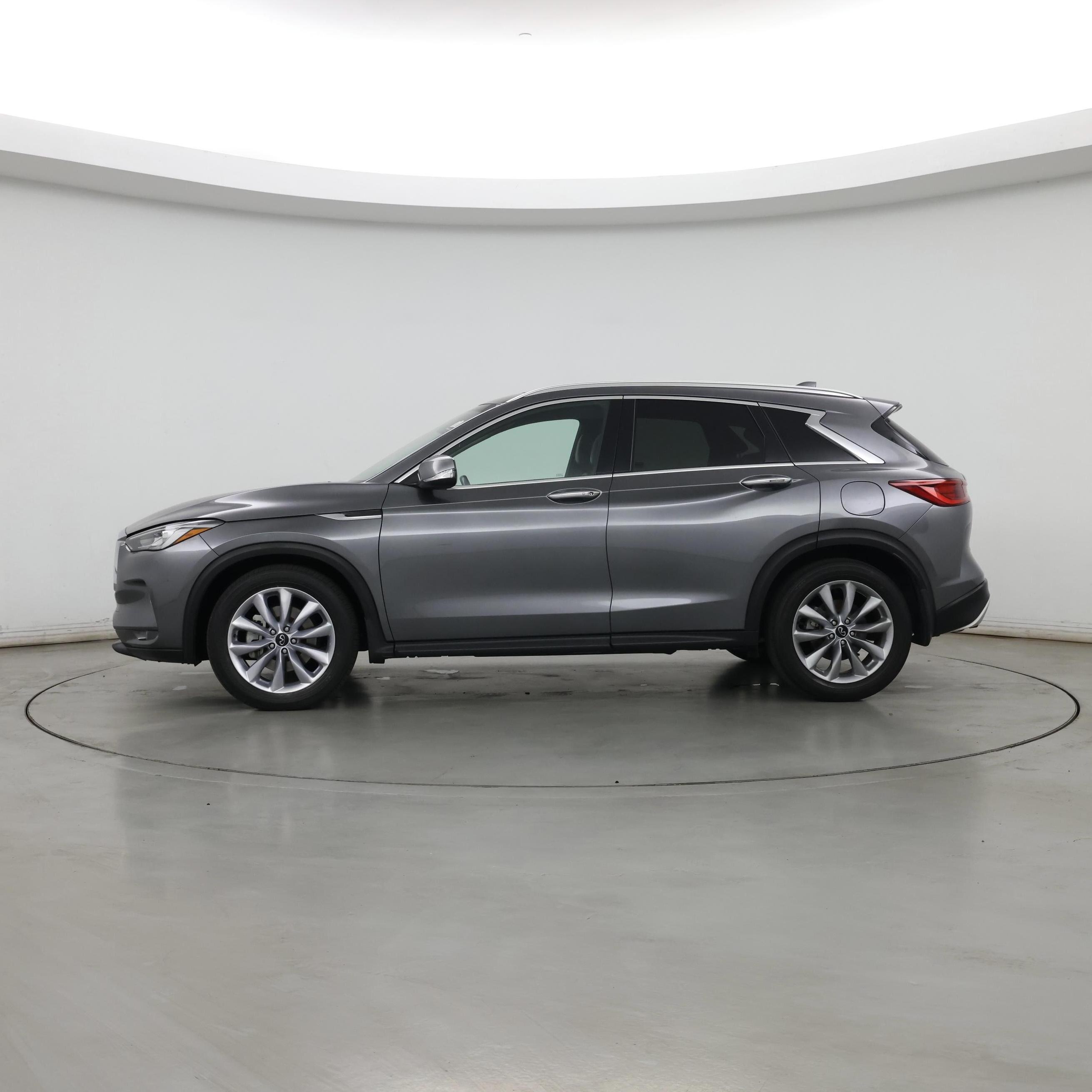 Thumbnail: 2022 INFINITI QX50 - 3