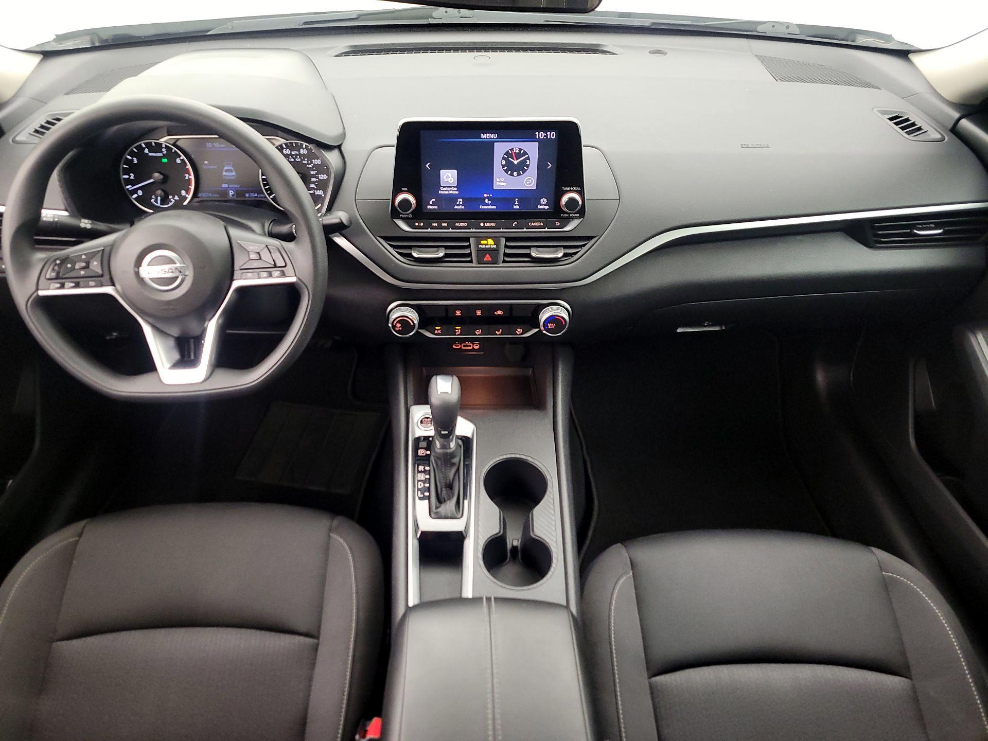 Thumbnail: 2020 Nissan Altima - 9