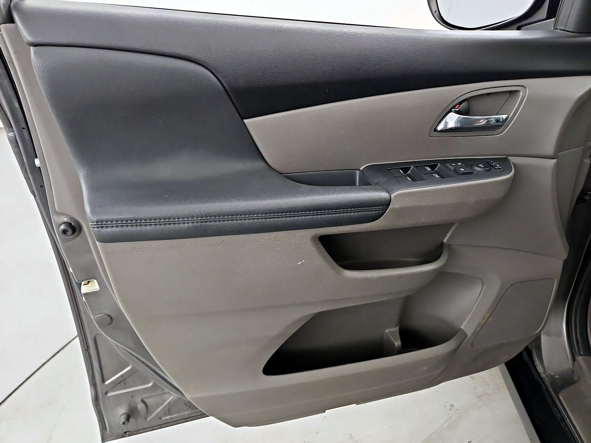 Thumbnail: 2016 Honda Odyssey - 12