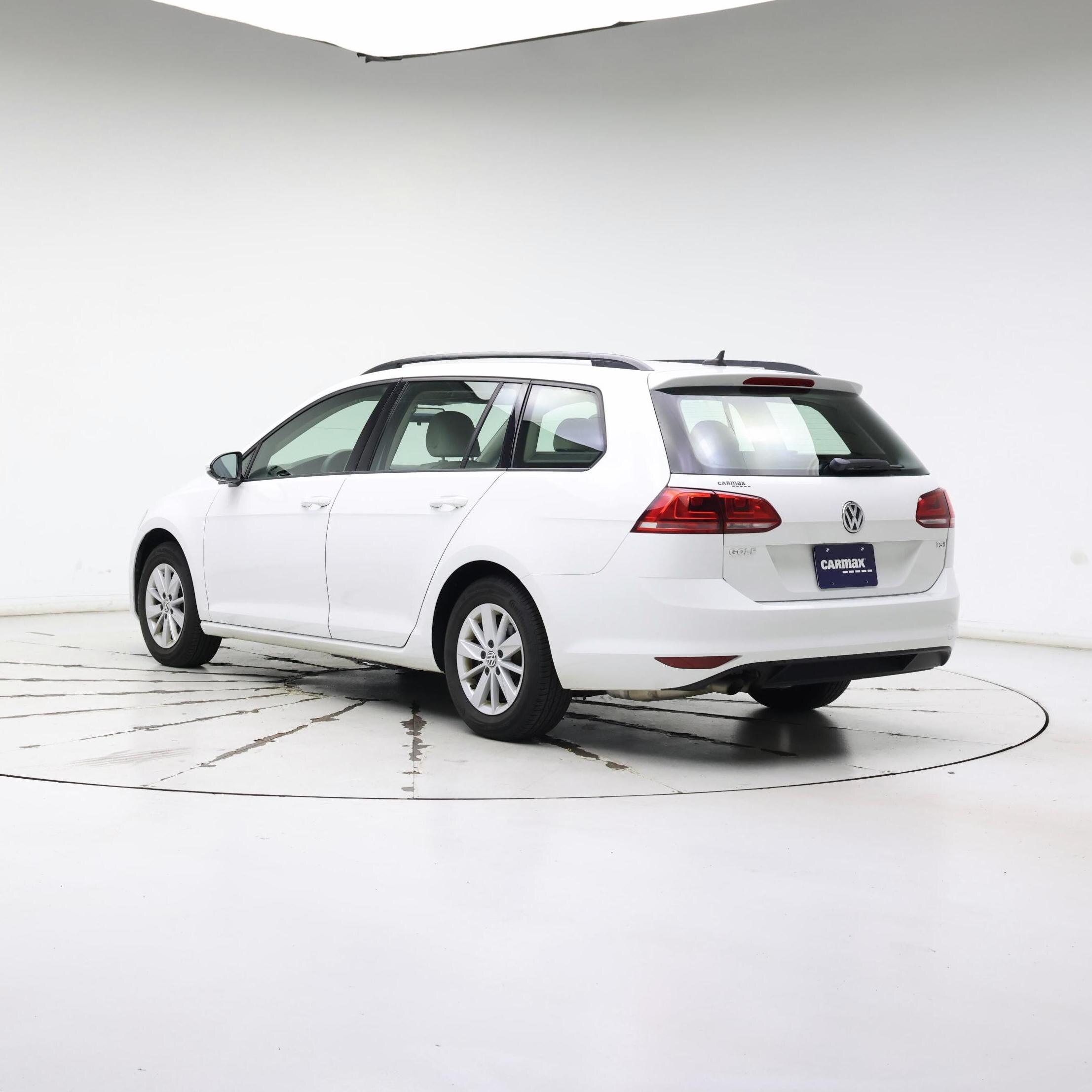 Thumbnail: 2016 Volkswagen Golf - 2