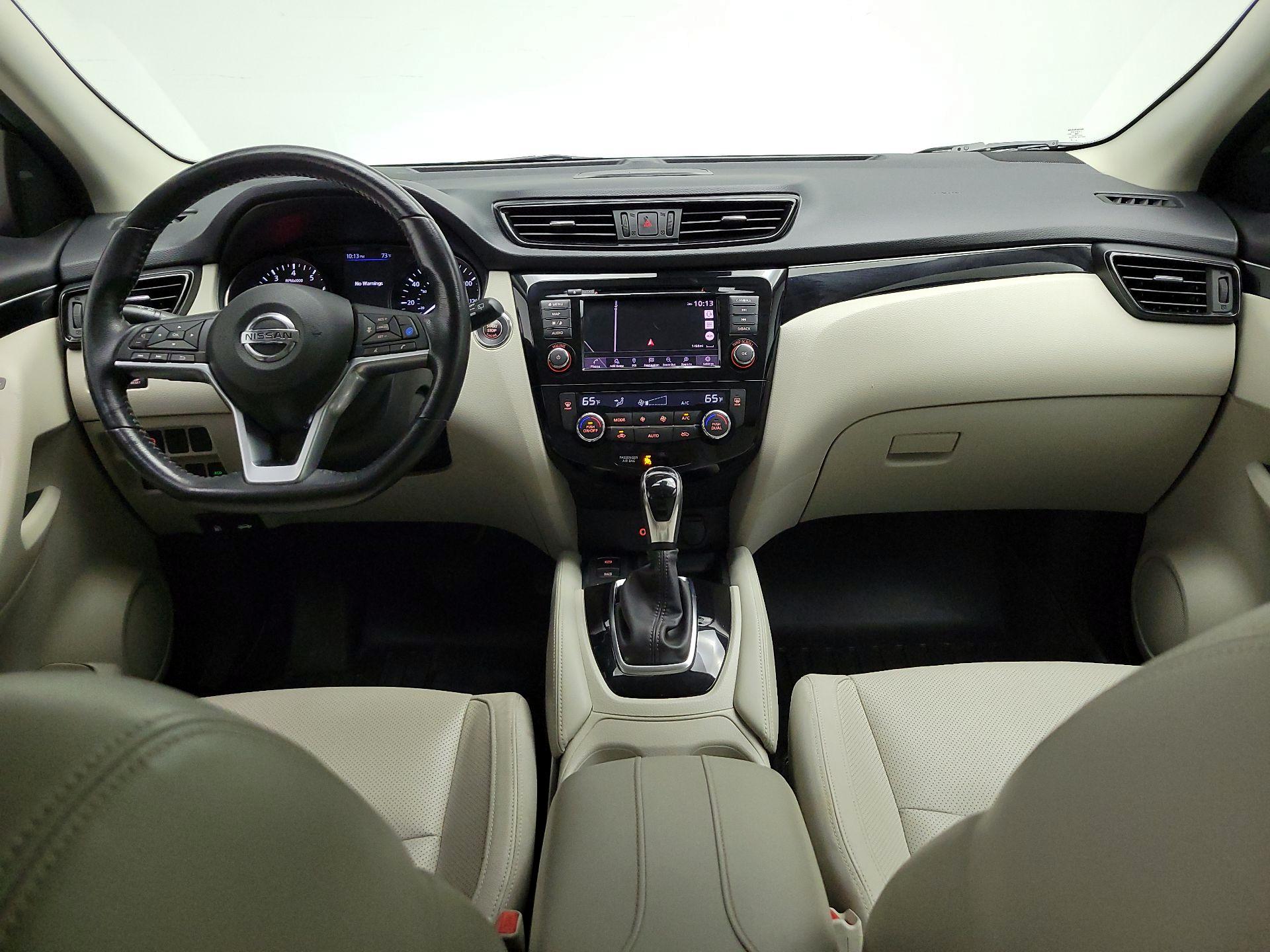 Thumbnail: 2019 Nissan Rogue Sport - 9