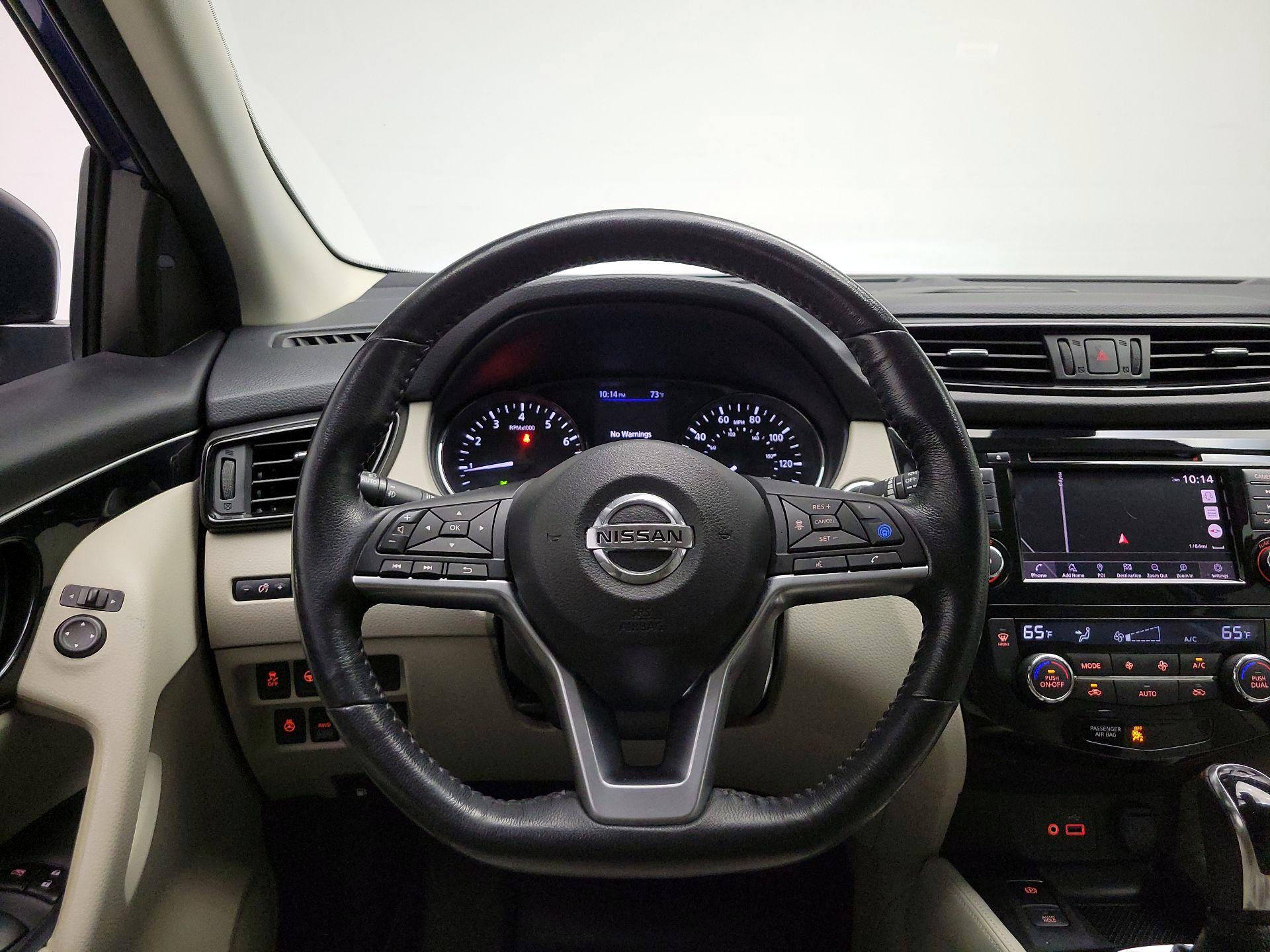 Thumbnail: 2019 Nissan Rogue Sport - 10