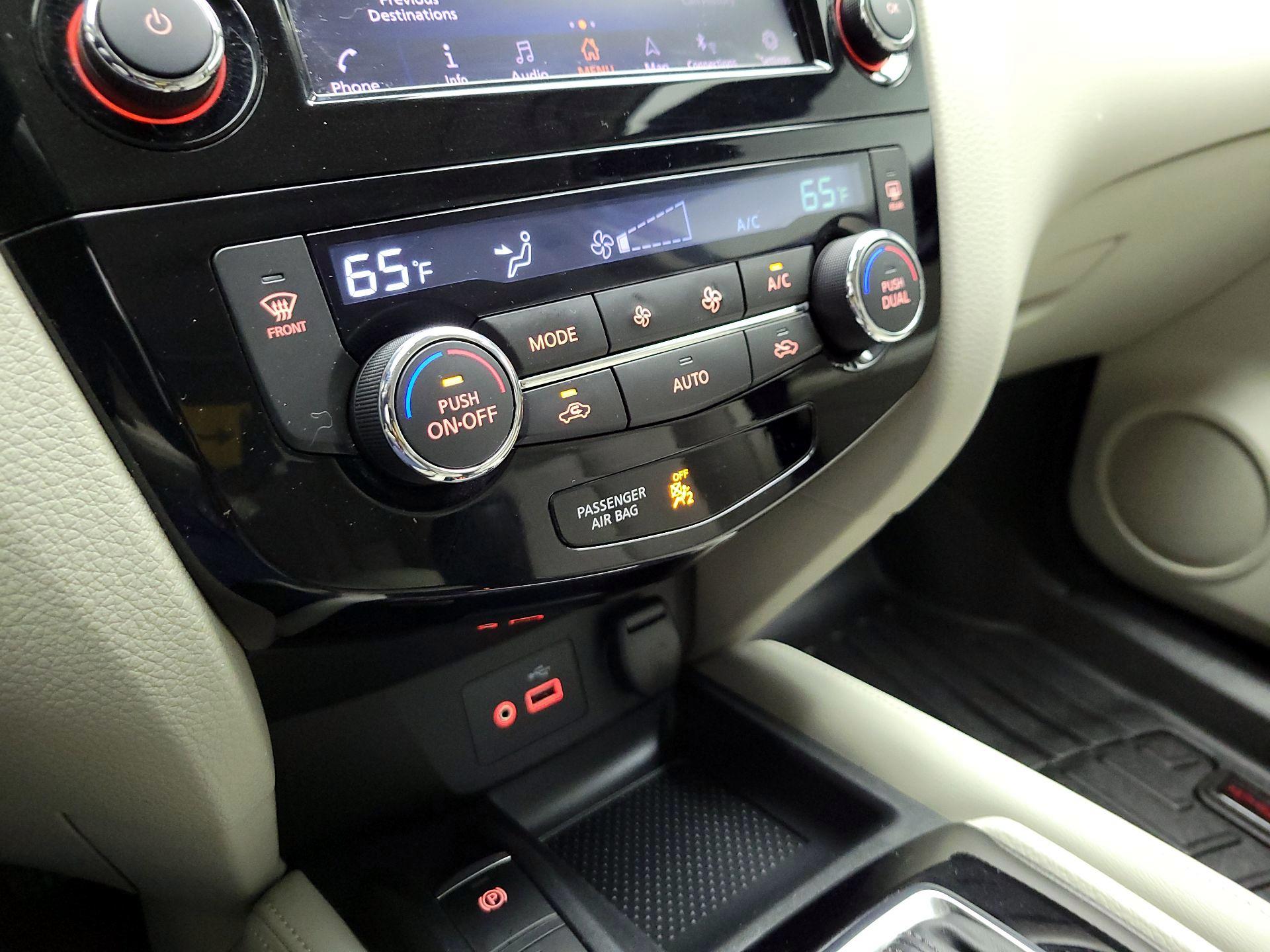 Thumbnail: 2019 Nissan Rogue Sport - 17