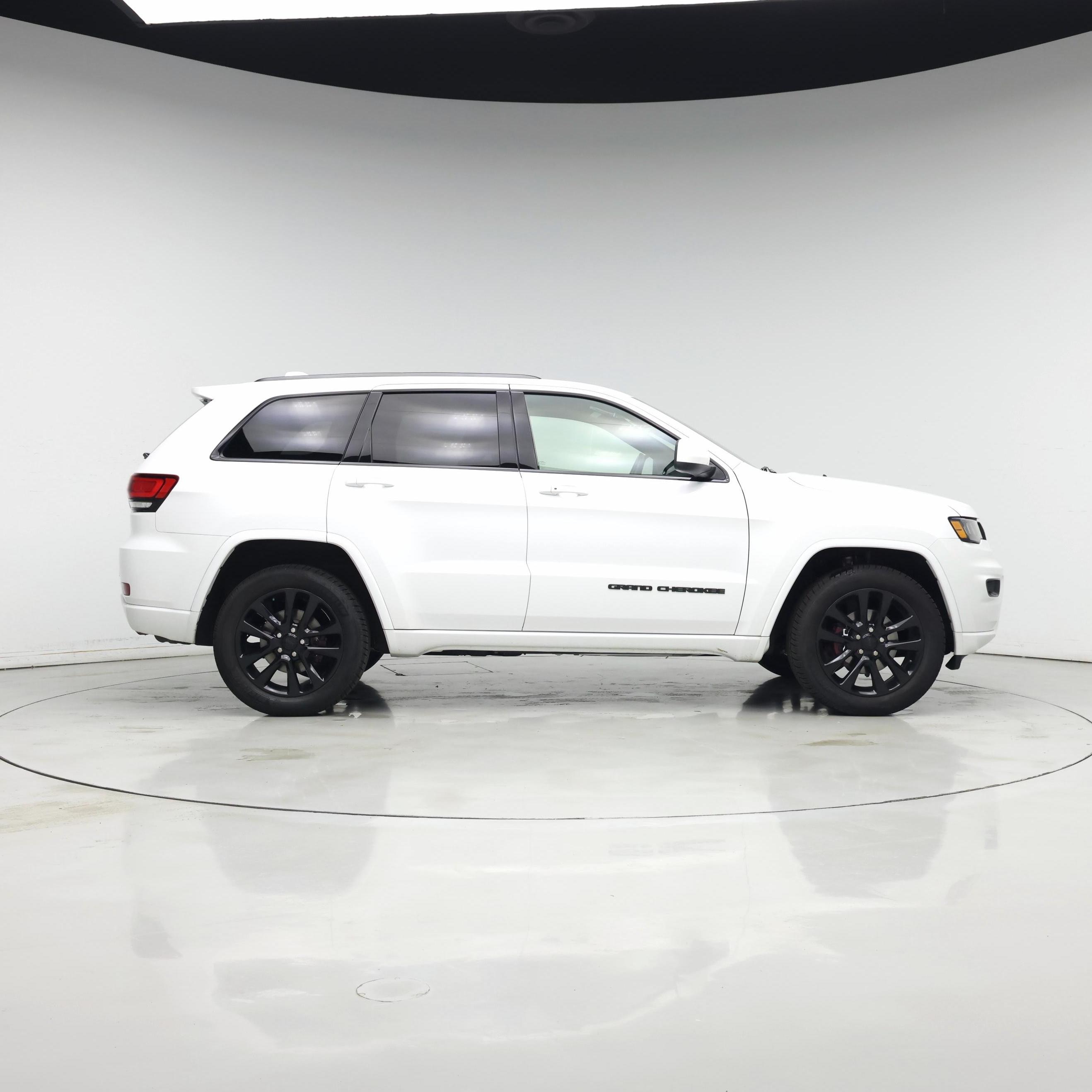 Thumbnail: 2018 Jeep Grand Cherokee - 7