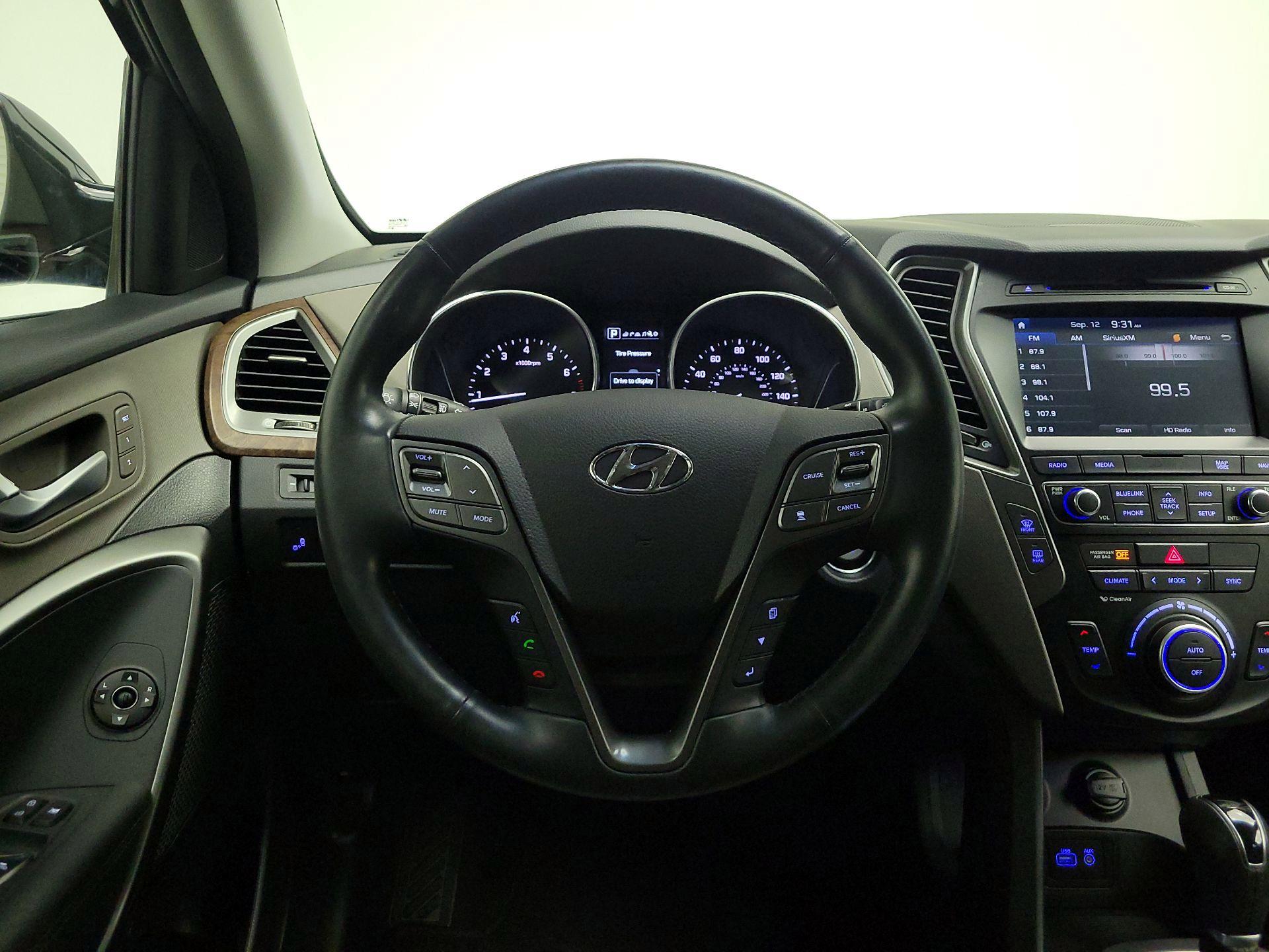 Thumbnail: 2018 Hyundai Santa Fe - 10