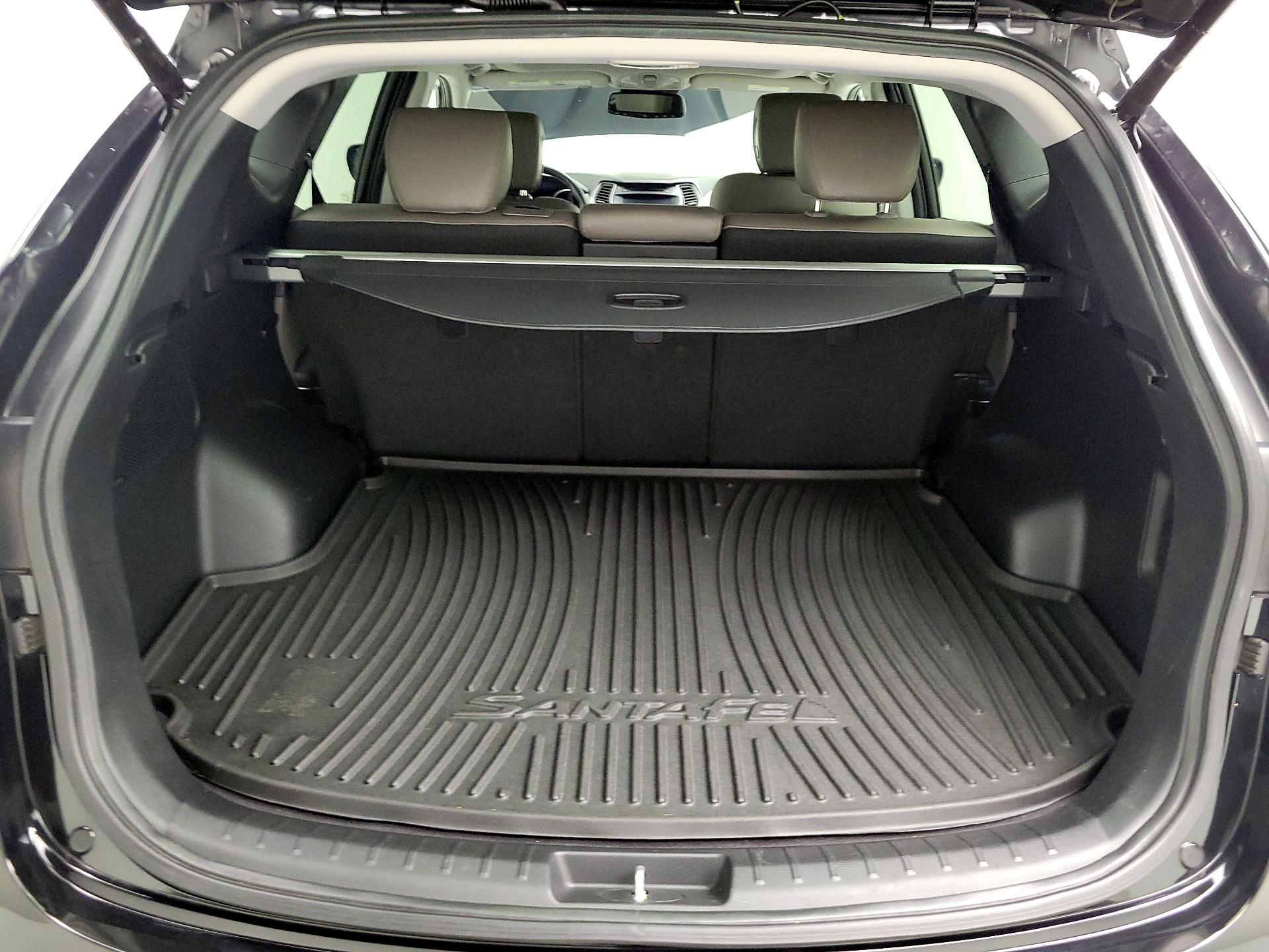 Thumbnail: 2018 Hyundai Santa Fe - 18