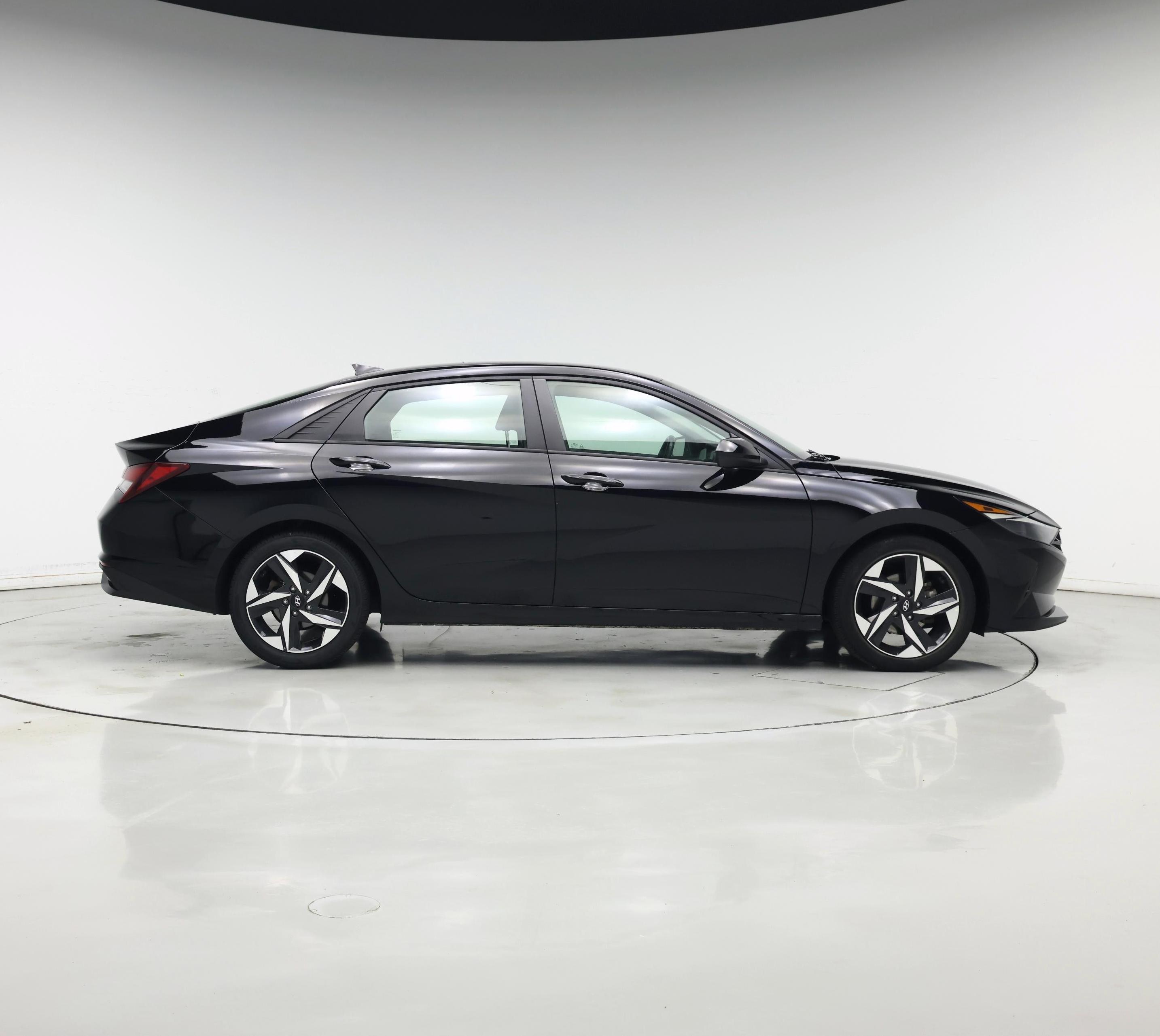 Thumbnail: 2023 Hyundai Elantra - 7