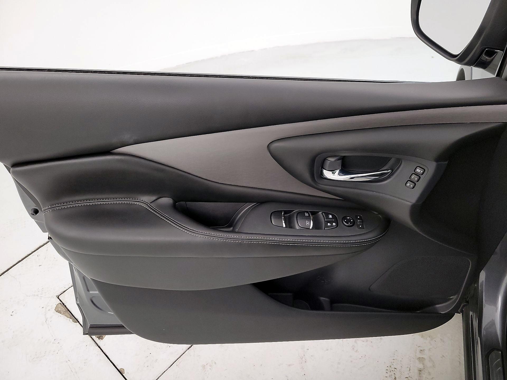 Thumbnail: 2020 Nissan Murano - 12