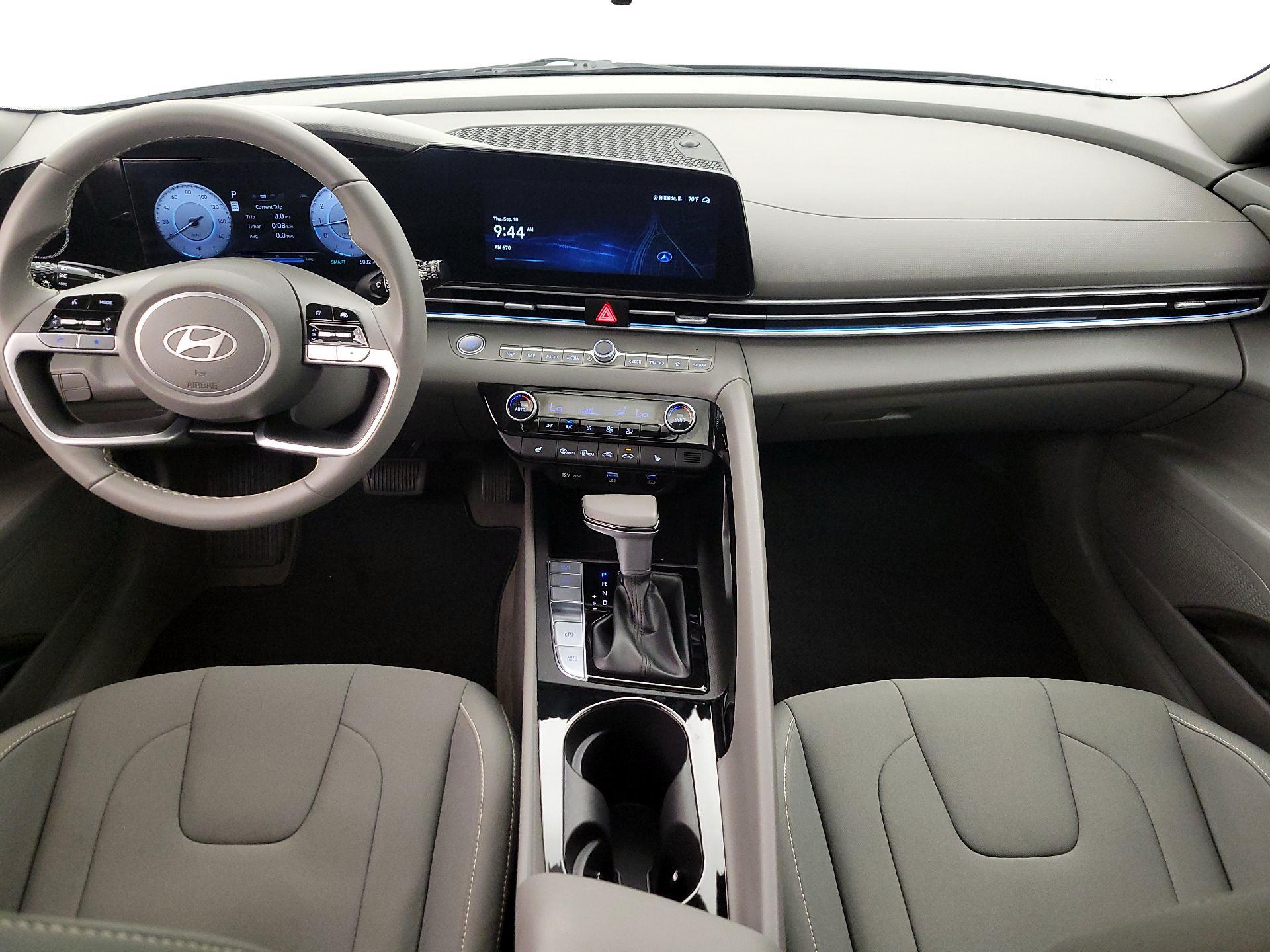 Thumbnail: 2024 Hyundai Elantra - 9