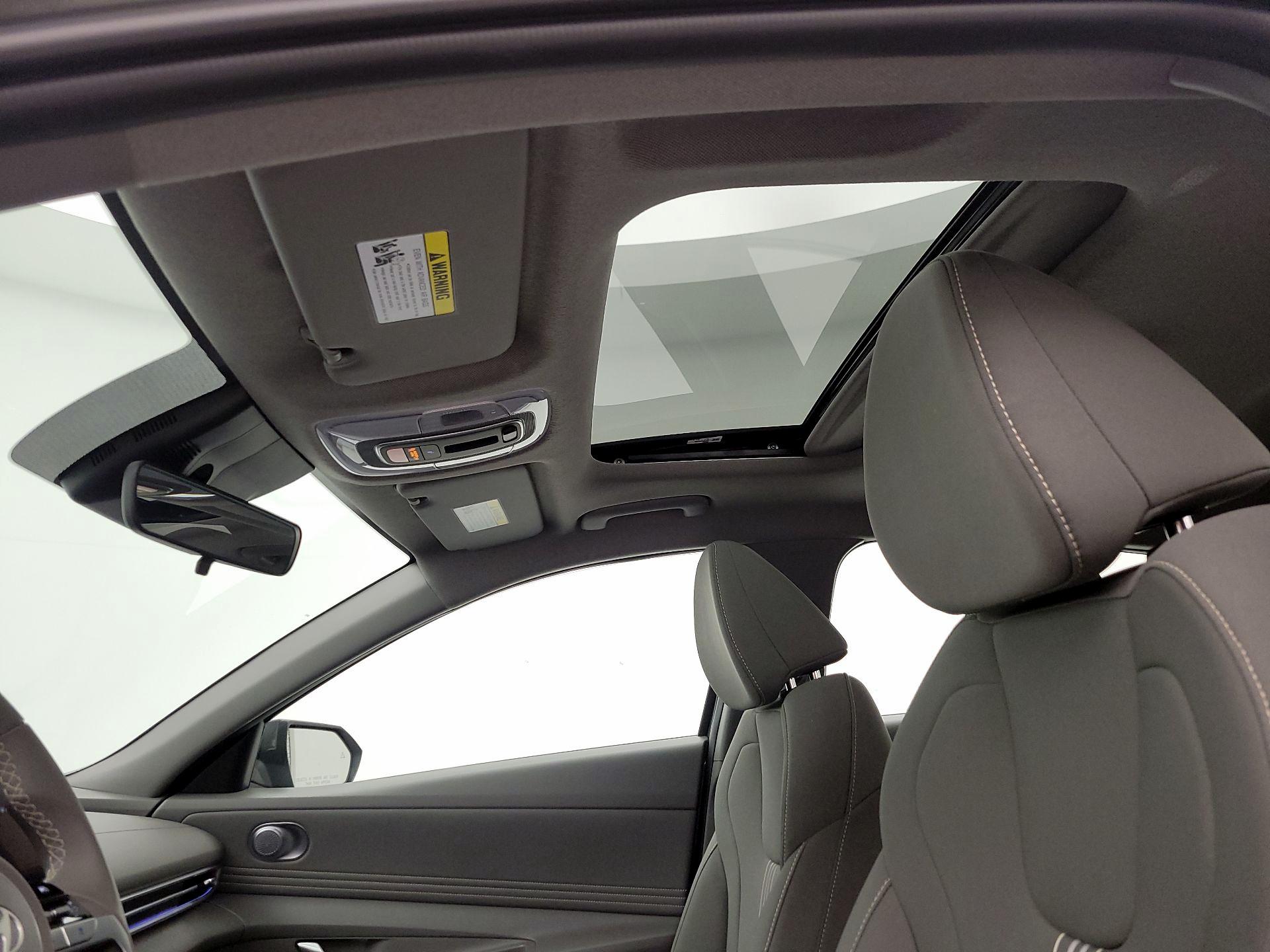 Thumbnail: 2024 Hyundai Elantra - 20