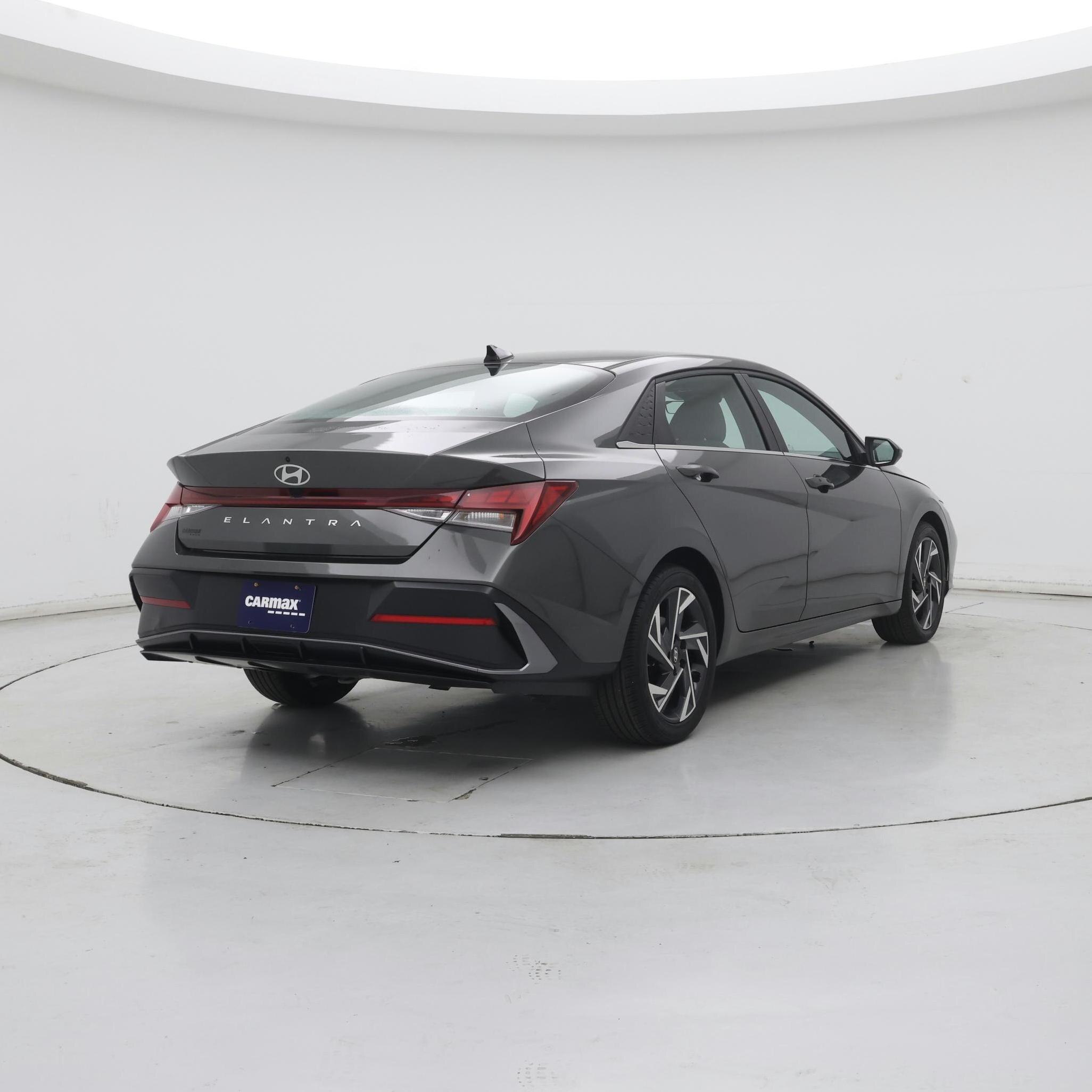 Thumbnail: 2024 Hyundai Elantra - 8