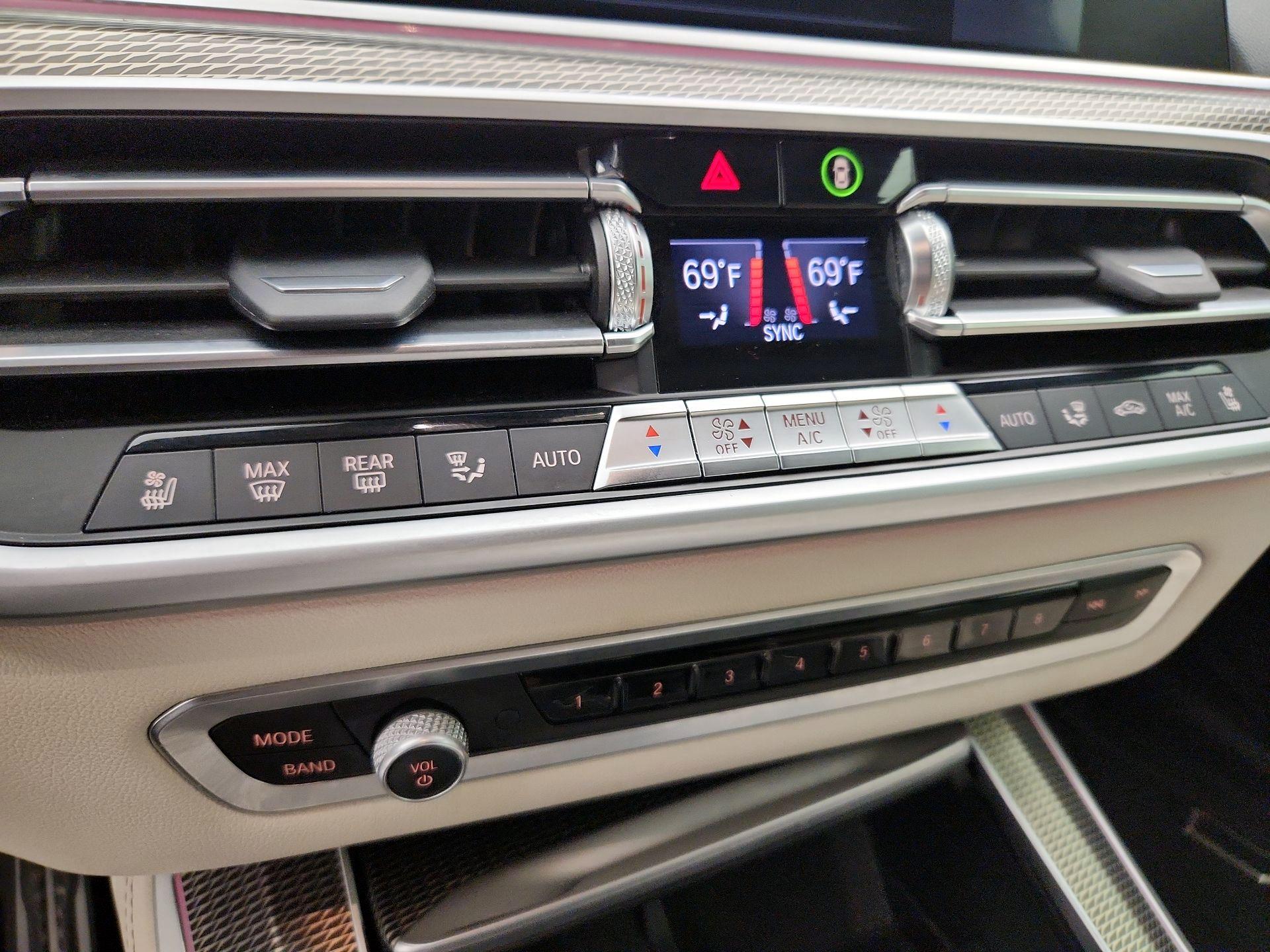 Thumbnail: 2022 BMW X5 - 17