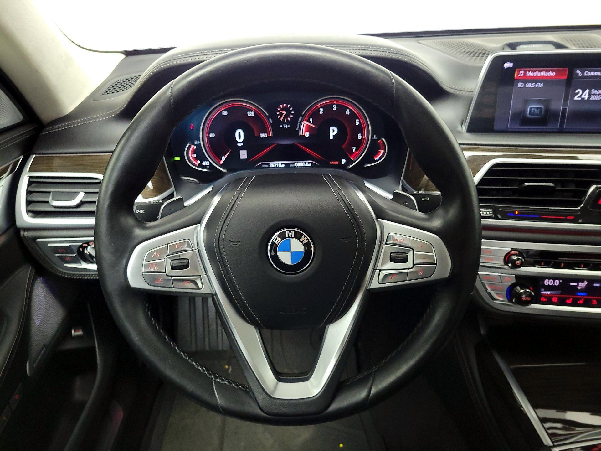 Thumbnail: 2018 BMW 7 Series - 10