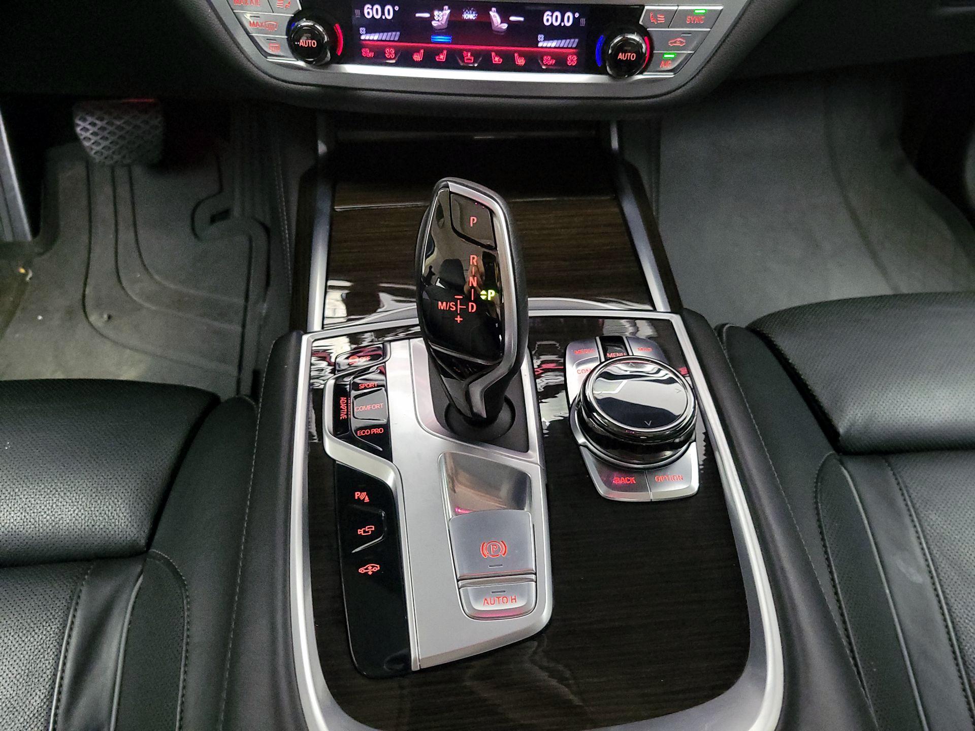Thumbnail: 2018 BMW 7 Series - 18