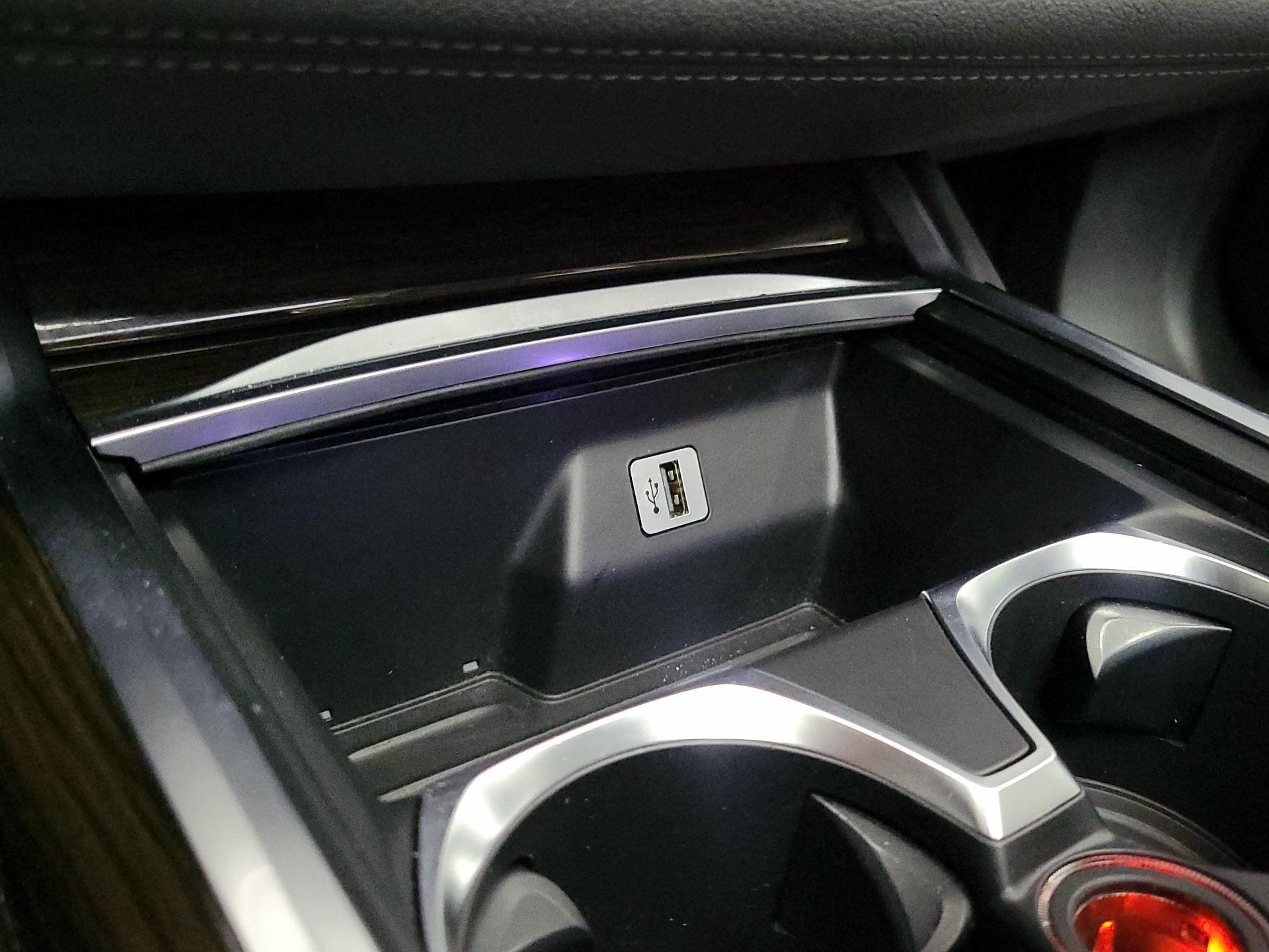 Thumbnail: 2018 BMW 7 Series - 19