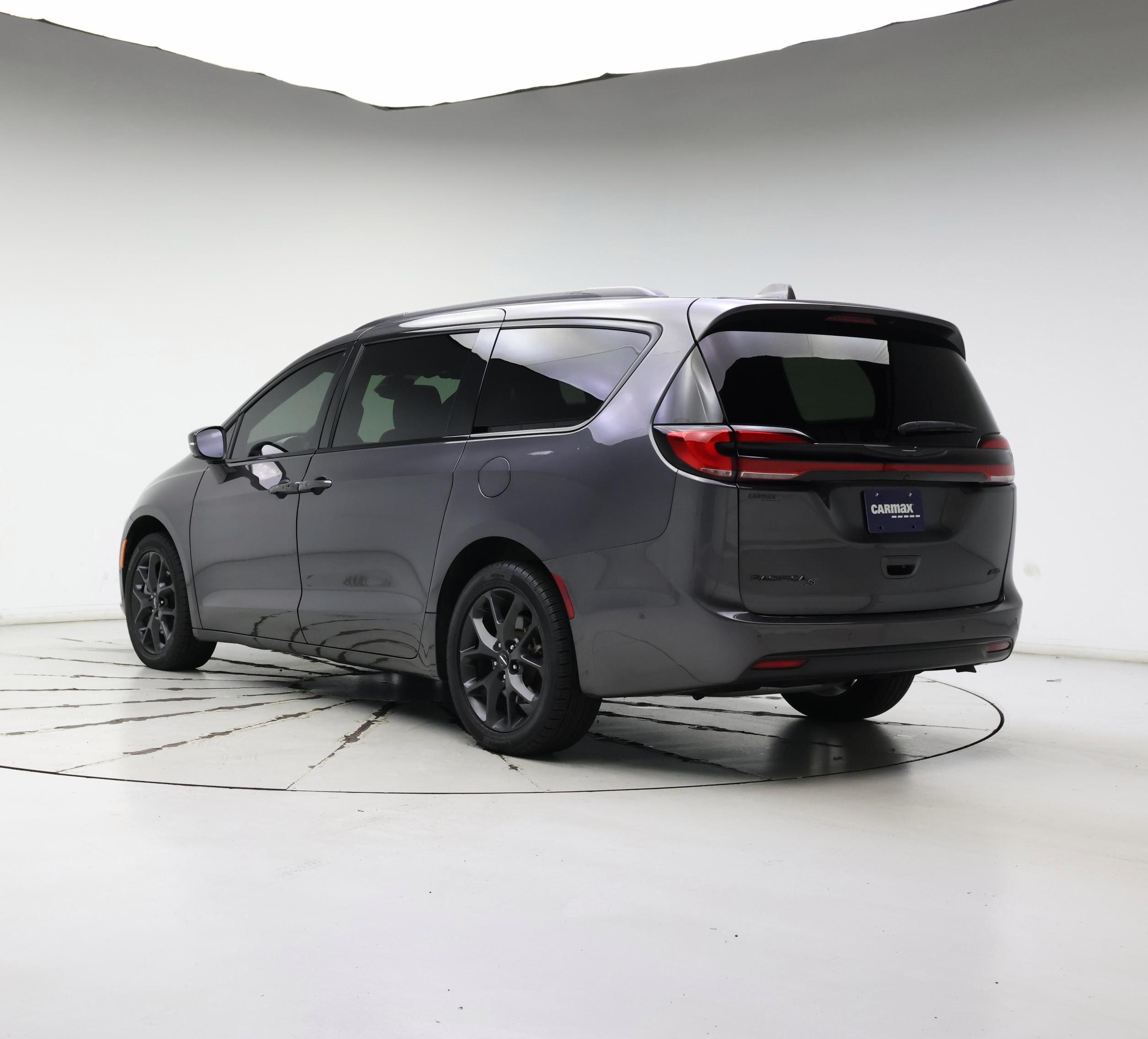 Thumbnail: 2022 Chrysler Pacifica - 2