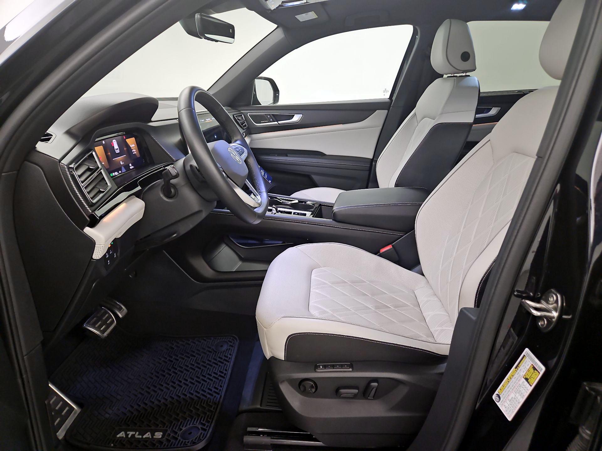 Thumbnail: 2024 Volkswagen Atlas - 11