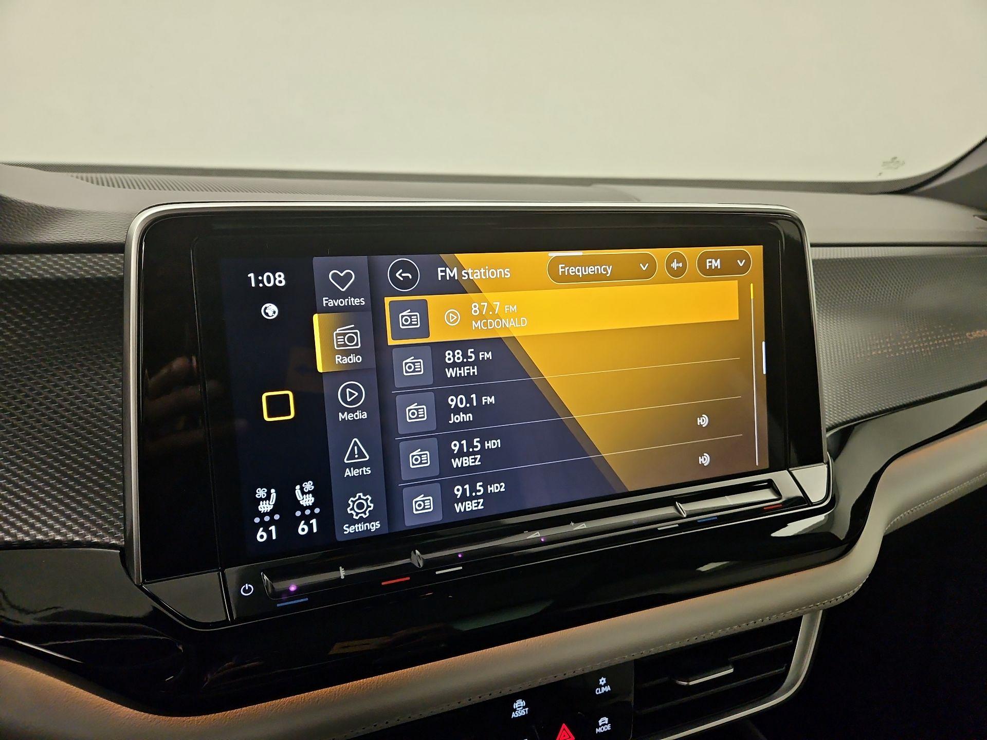 Thumbnail: 2024 Volkswagen Atlas - 16