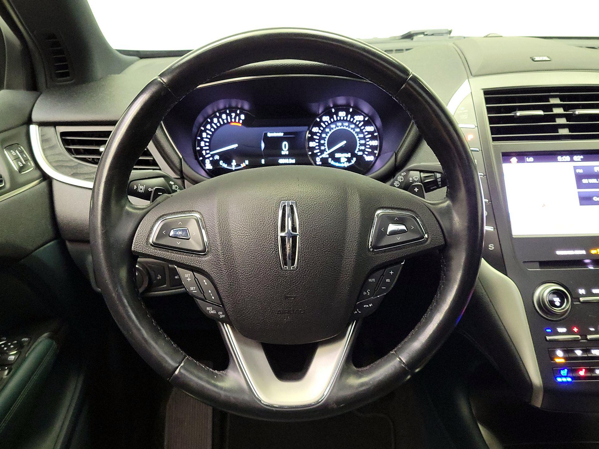 Thumbnail: 2019 Lincoln MKC - 10