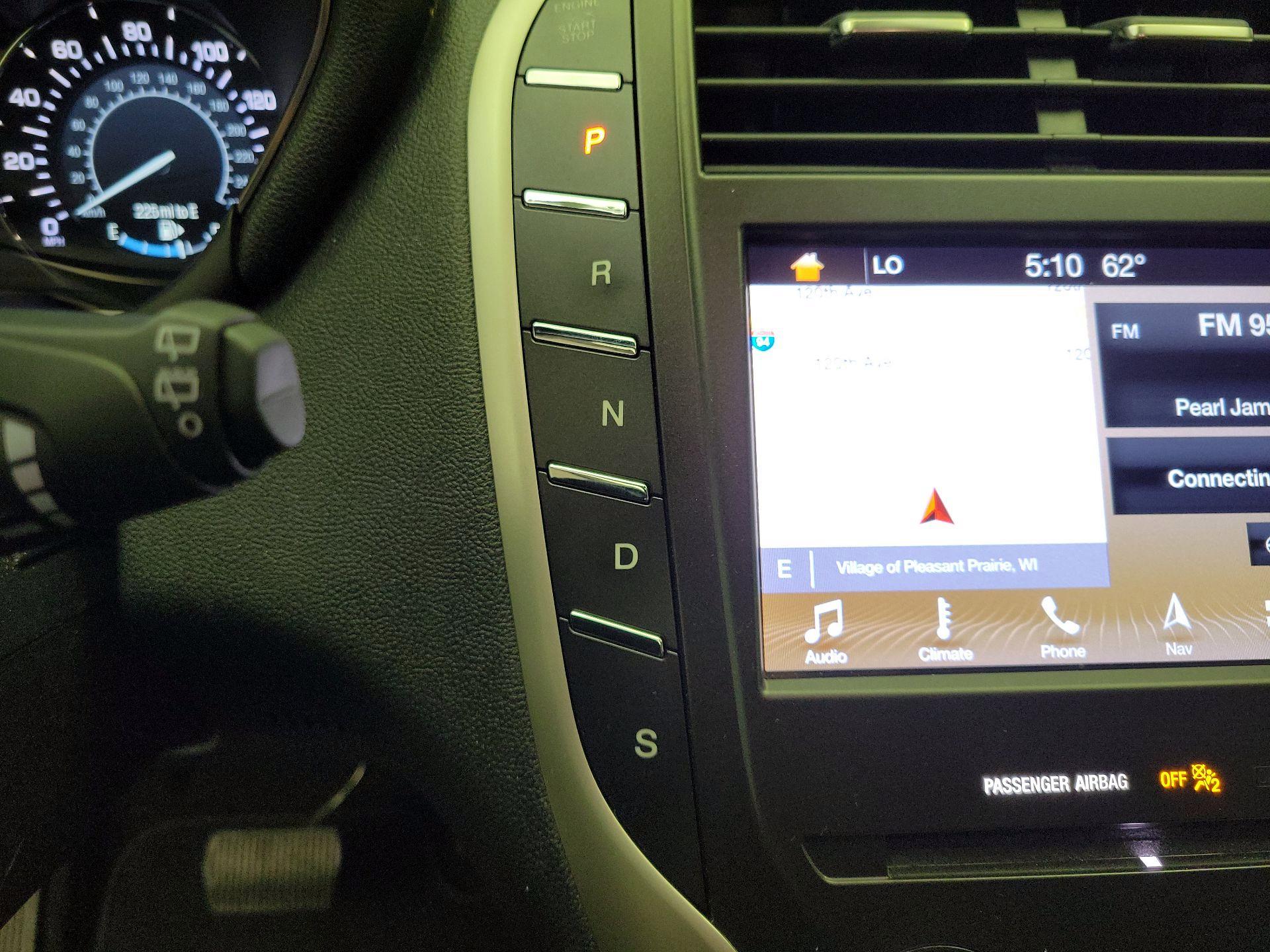 Thumbnail: 2019 Lincoln MKC - 18