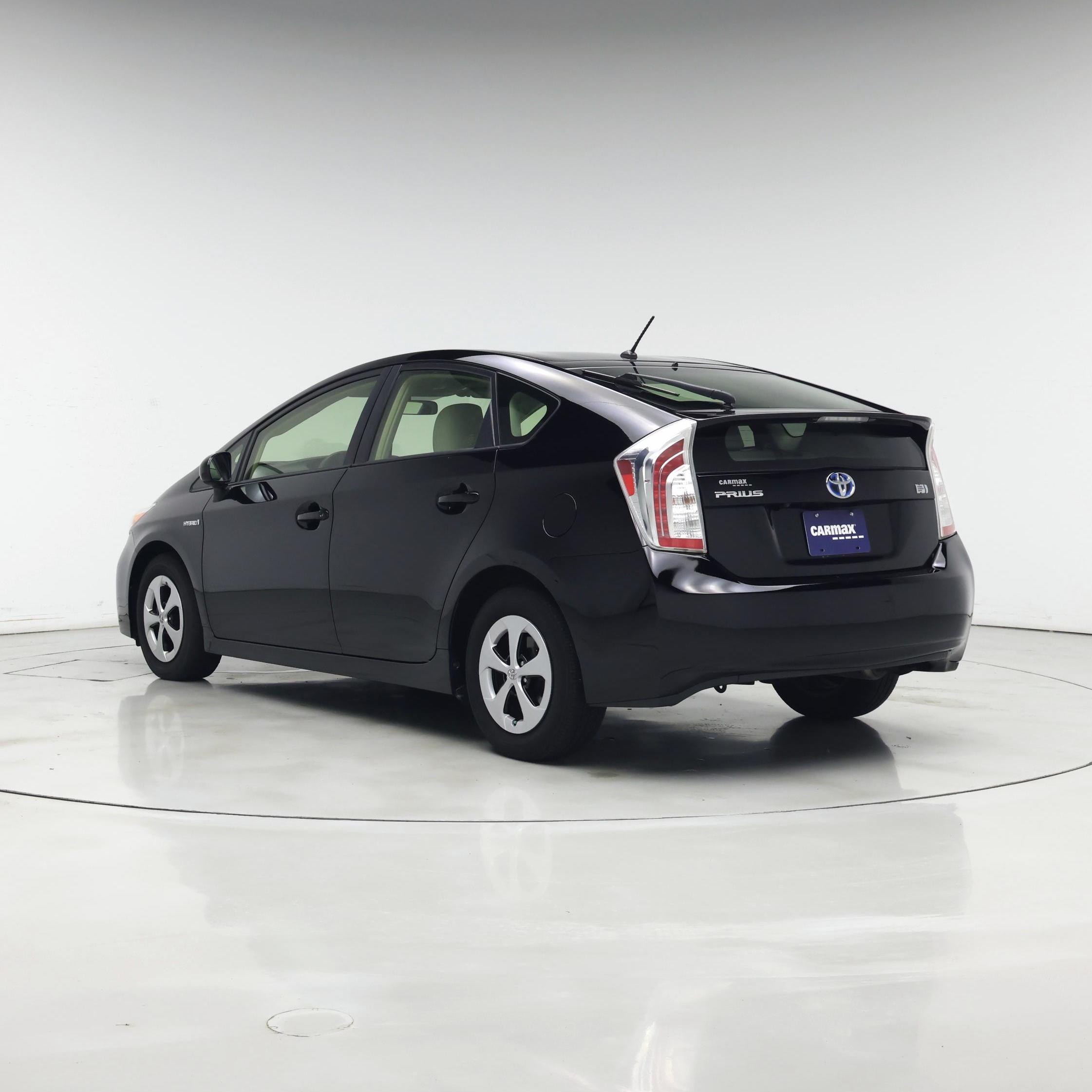 Thumbnail: 2015 Toyota Prius - 2