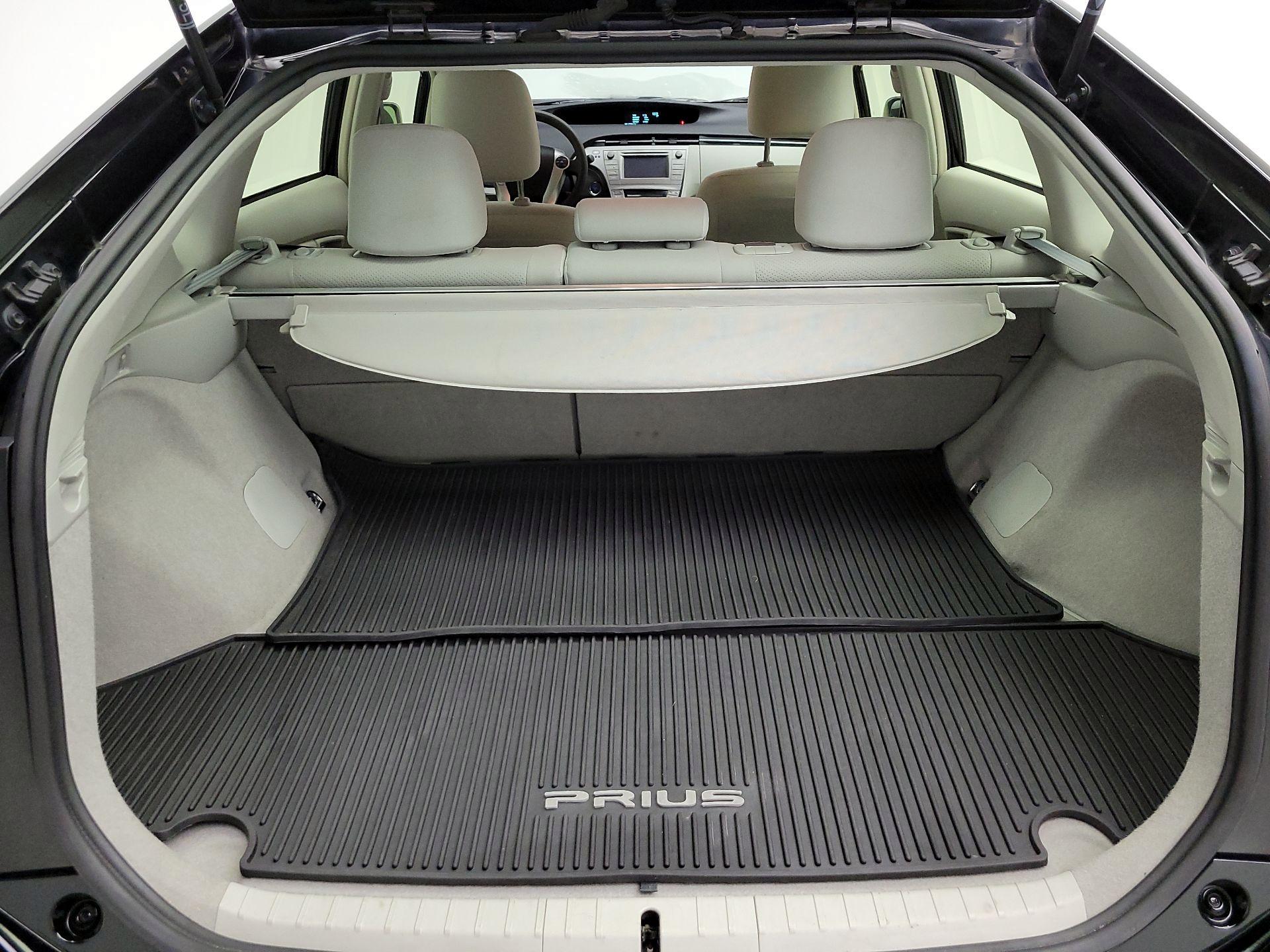 Thumbnail: 2015 Toyota Prius - 20