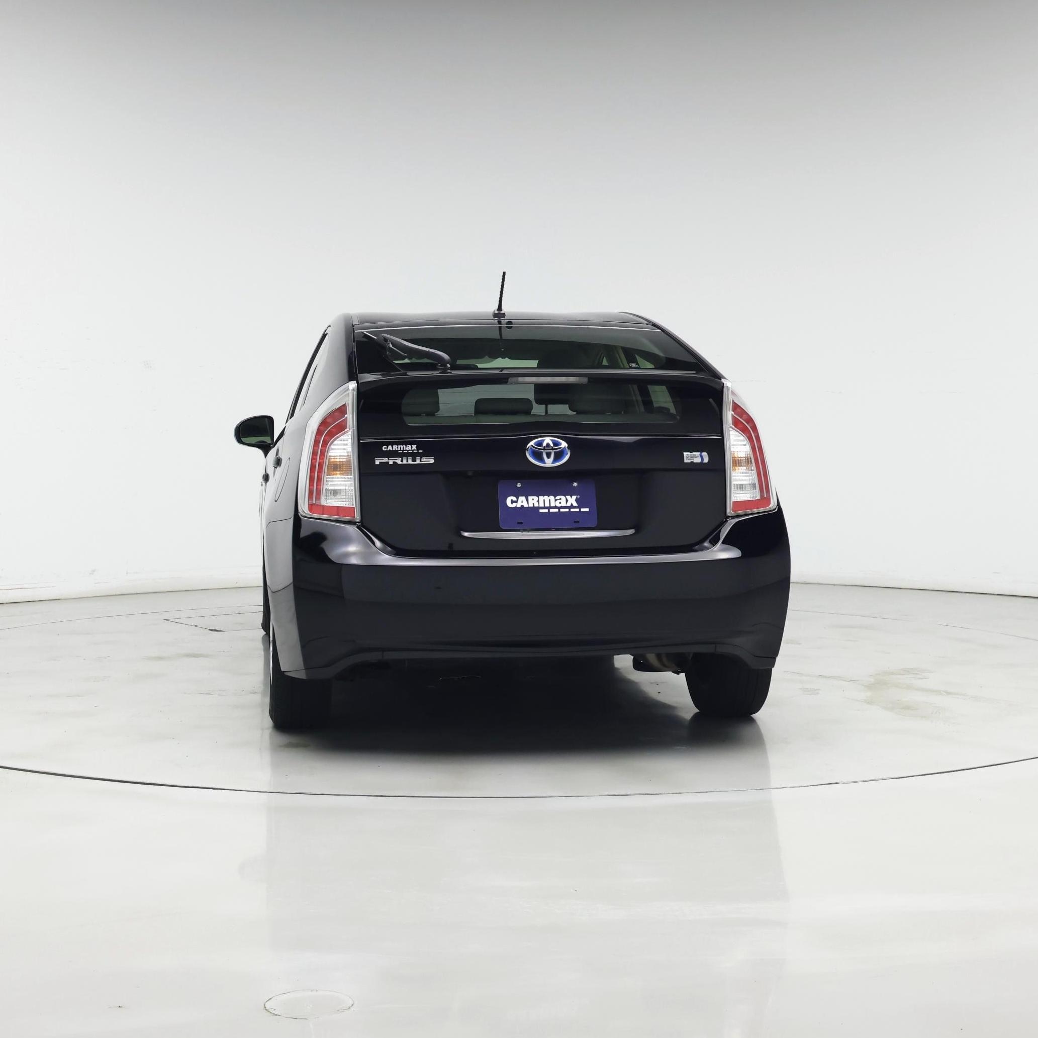 Thumbnail: 2015 Toyota Prius - 6