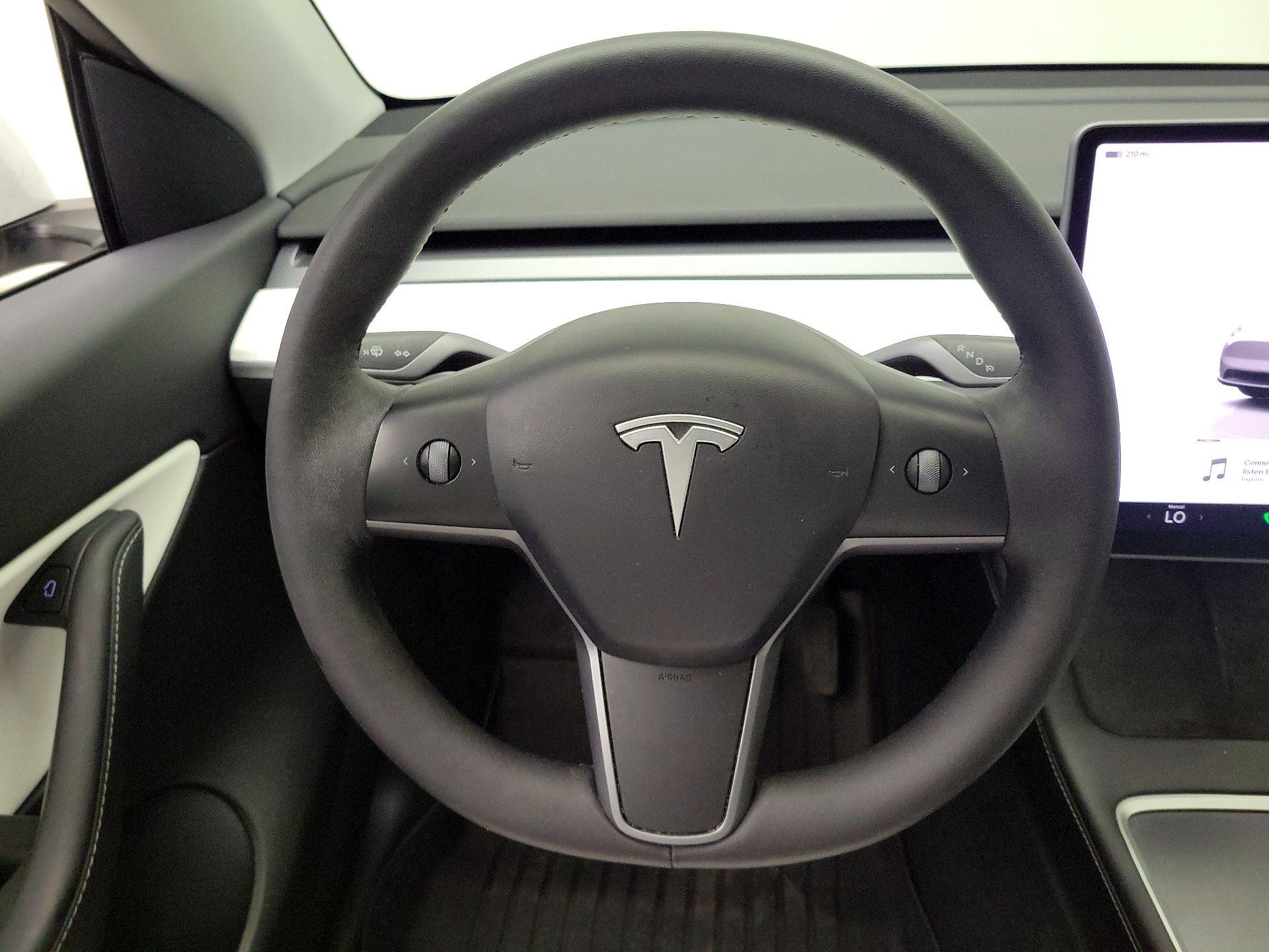 Thumbnail: 2022 Tesla Model Y - 10