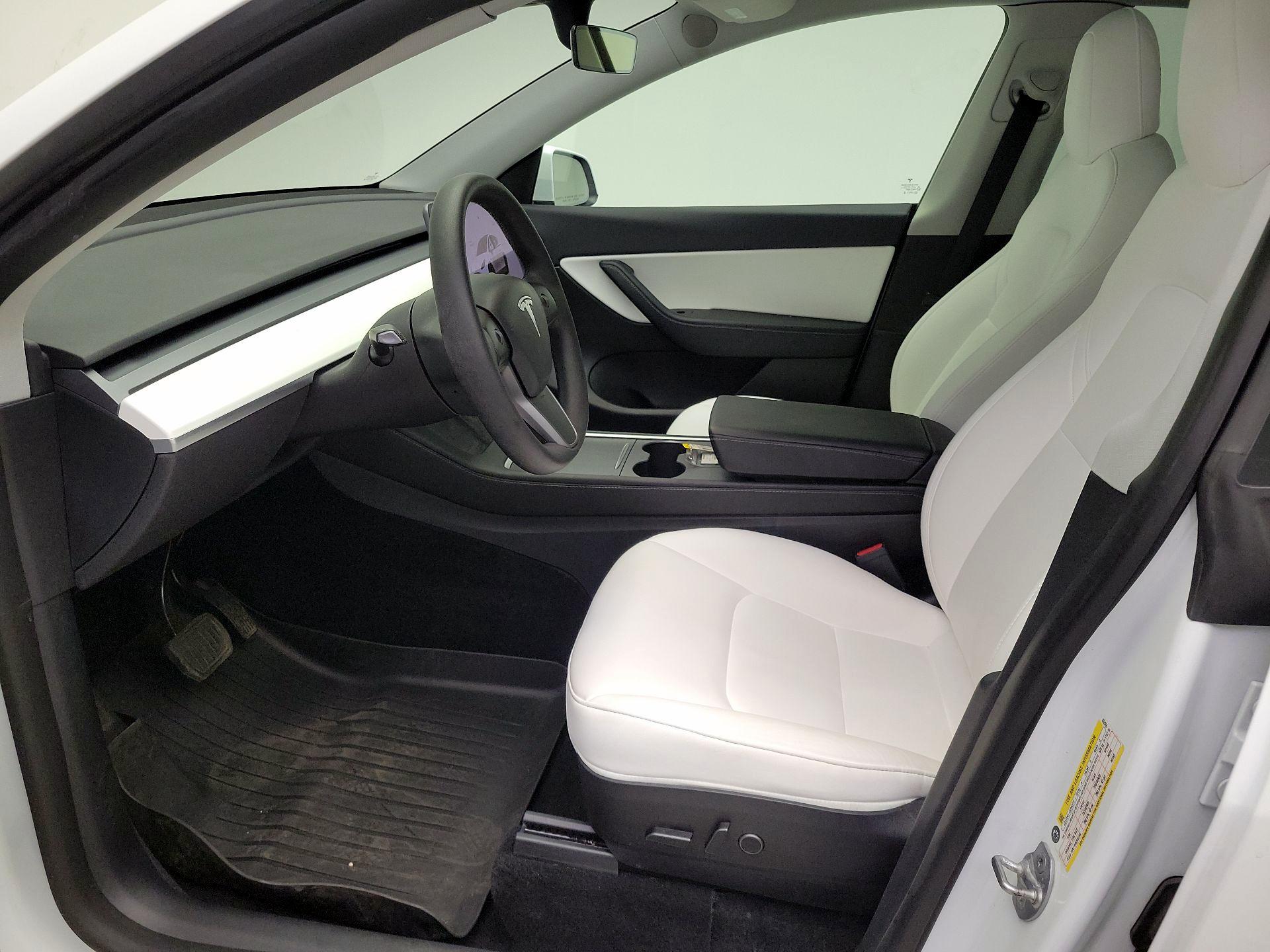 Thumbnail: 2022 Tesla Model Y - 11