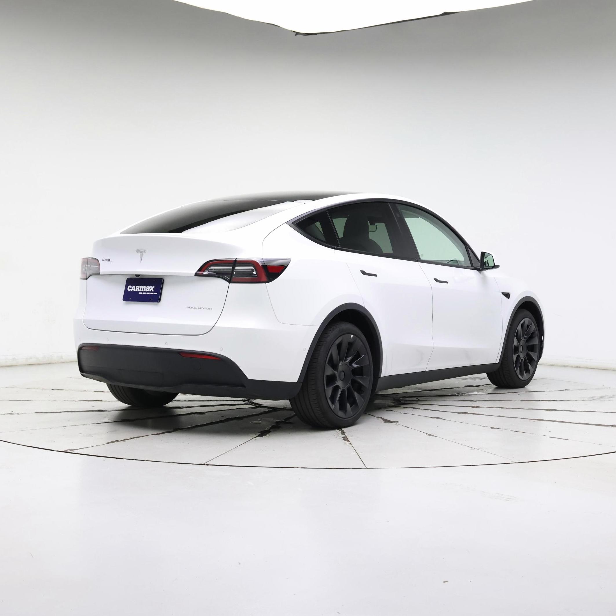 Thumbnail: 2022 Tesla Model Y - 8