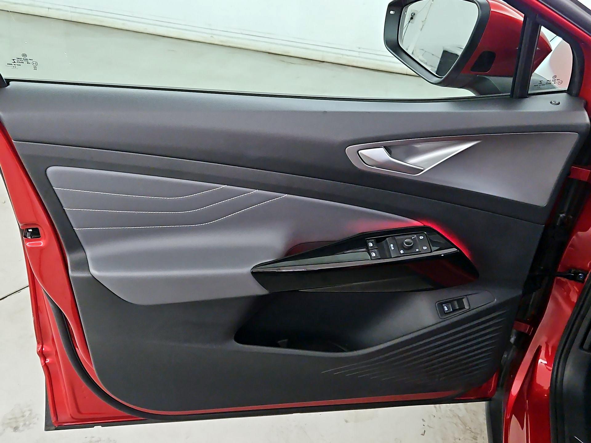 Thumbnail: 2023 Volkswagen ID.4 - 12