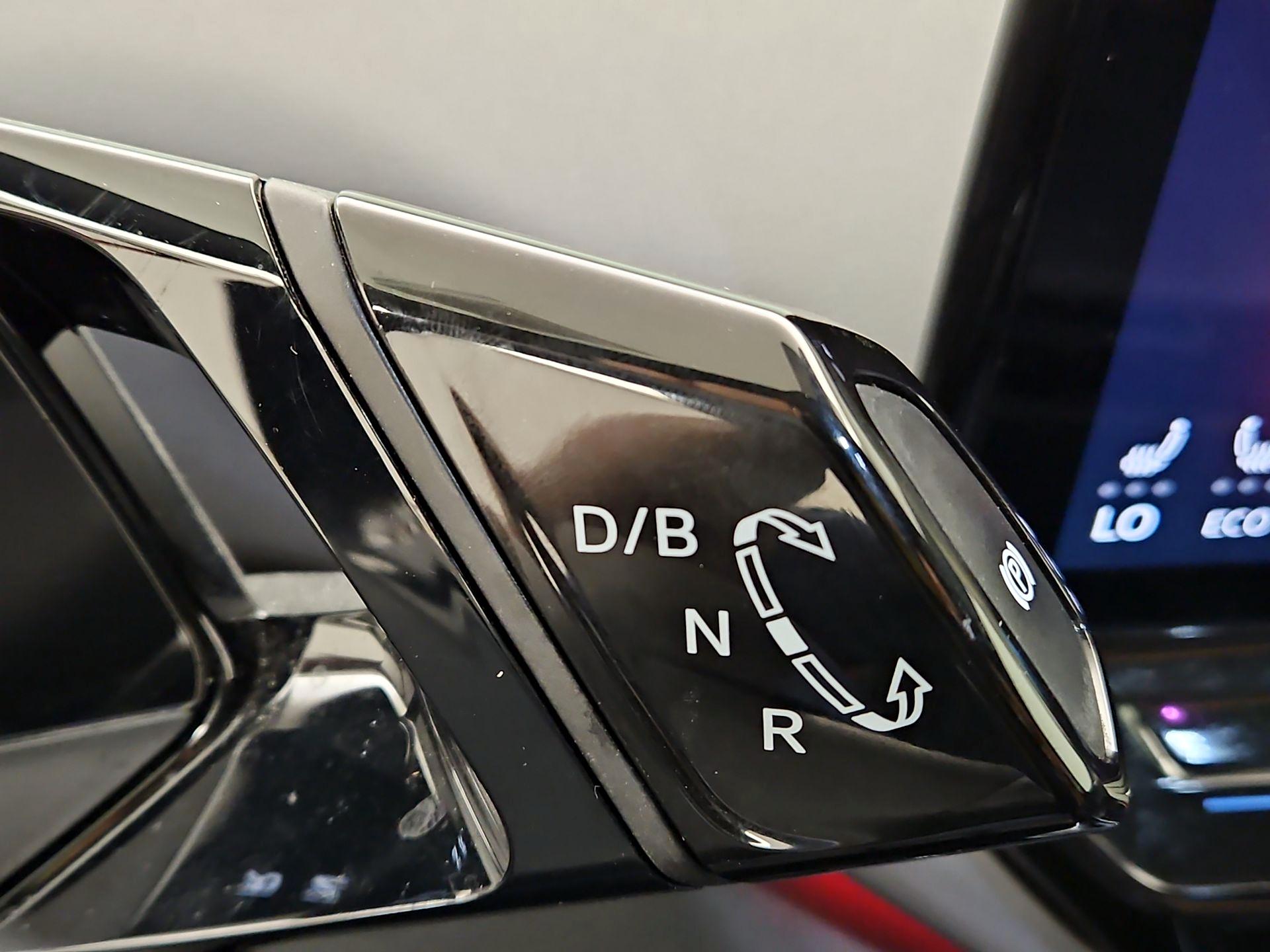 Thumbnail: 2023 Volkswagen ID.4 - 18