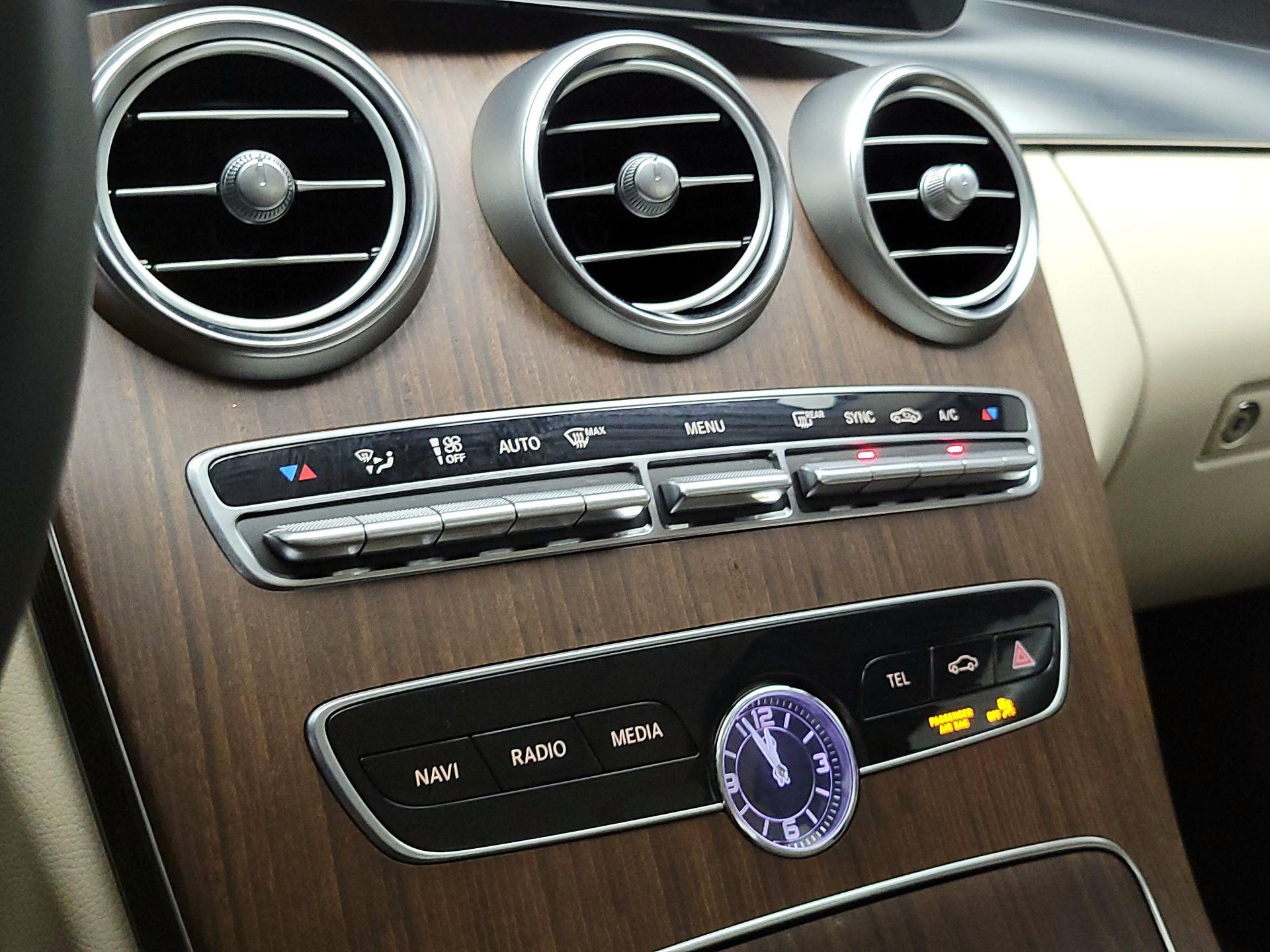 Thumbnail: 2021 Mercedes-Benz C-Class - 17