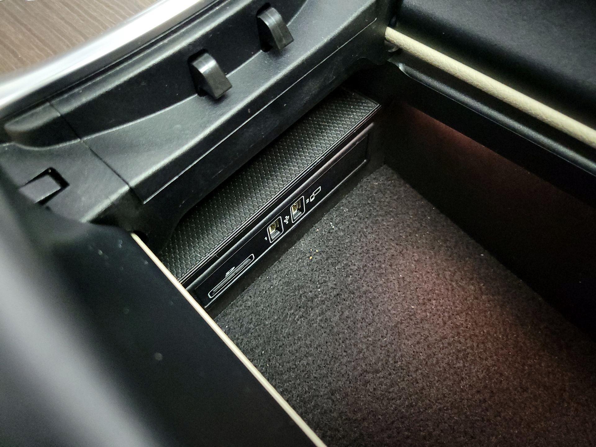 Thumbnail: 2021 Mercedes-Benz C-Class - 19