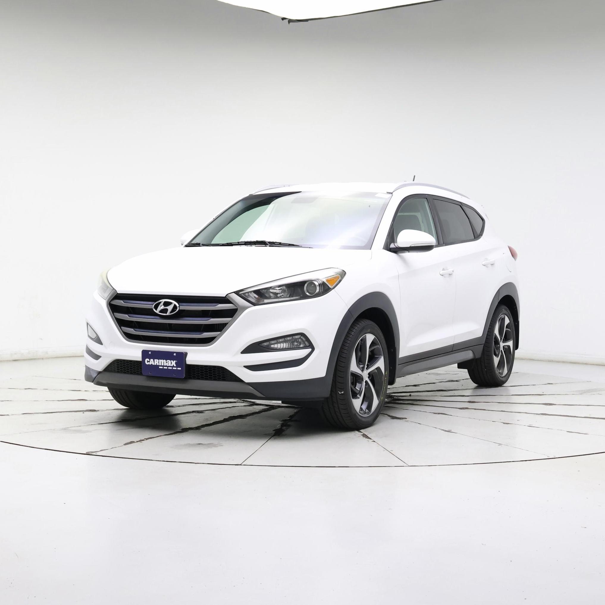 Thumbnail: 2016 Hyundai Tucson - 4