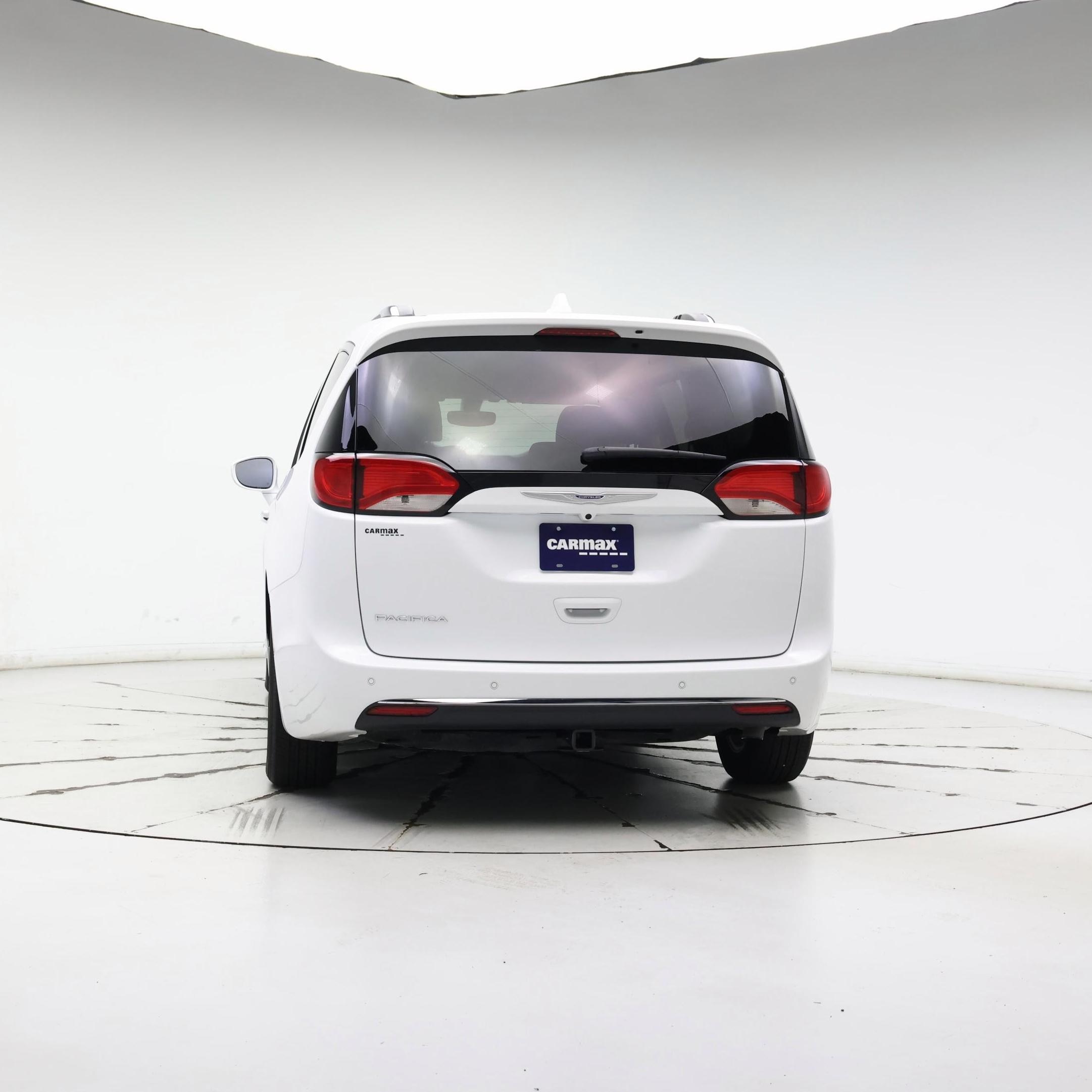 Thumbnail: 2020 Chrysler Pacifica - 6