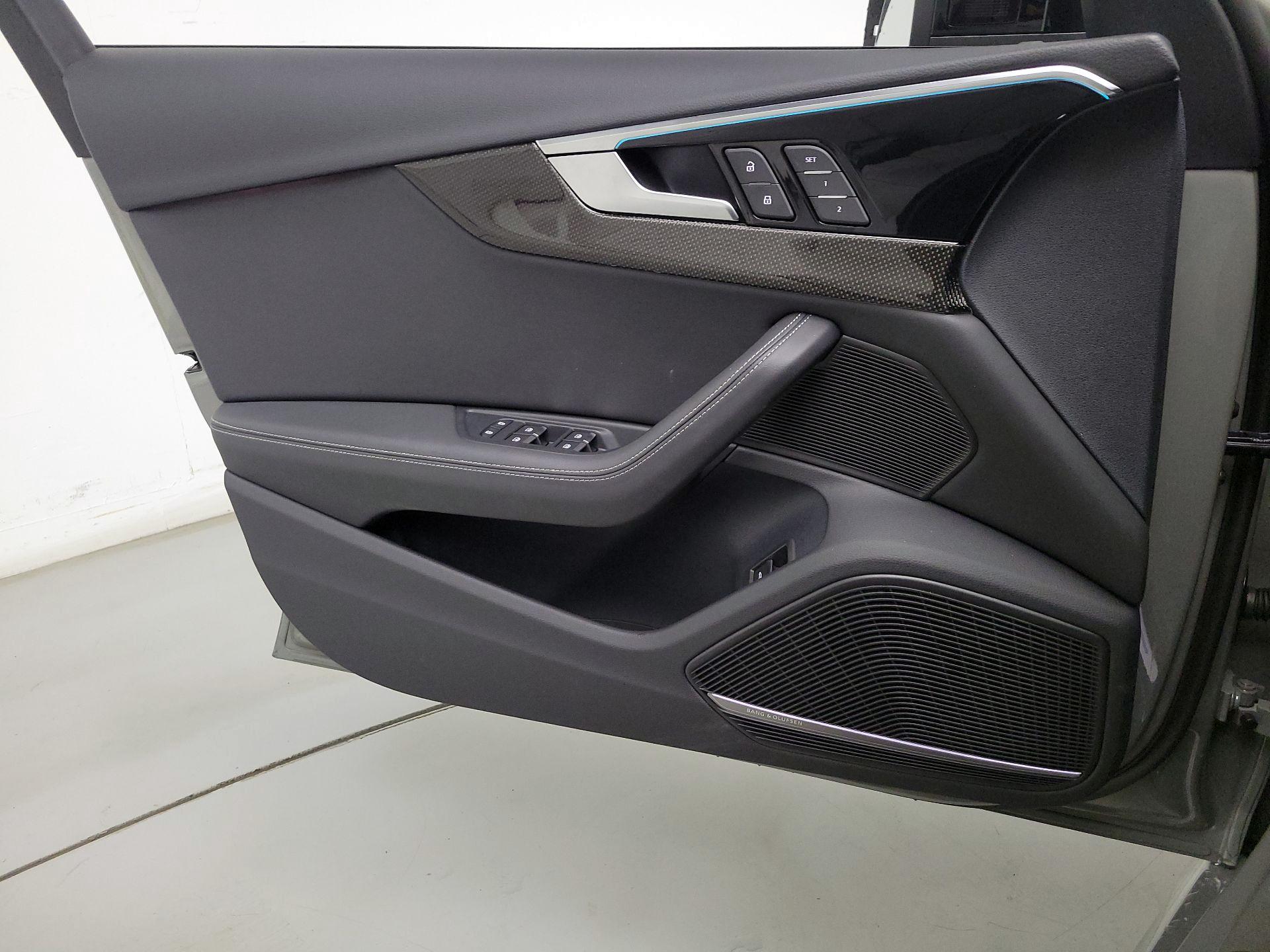 Thumbnail: 2021 Audi S4 - 12