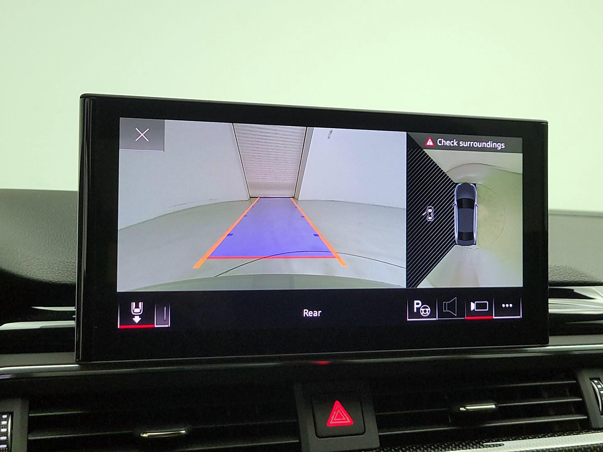 Thumbnail: 2021 Audi S4 - 15