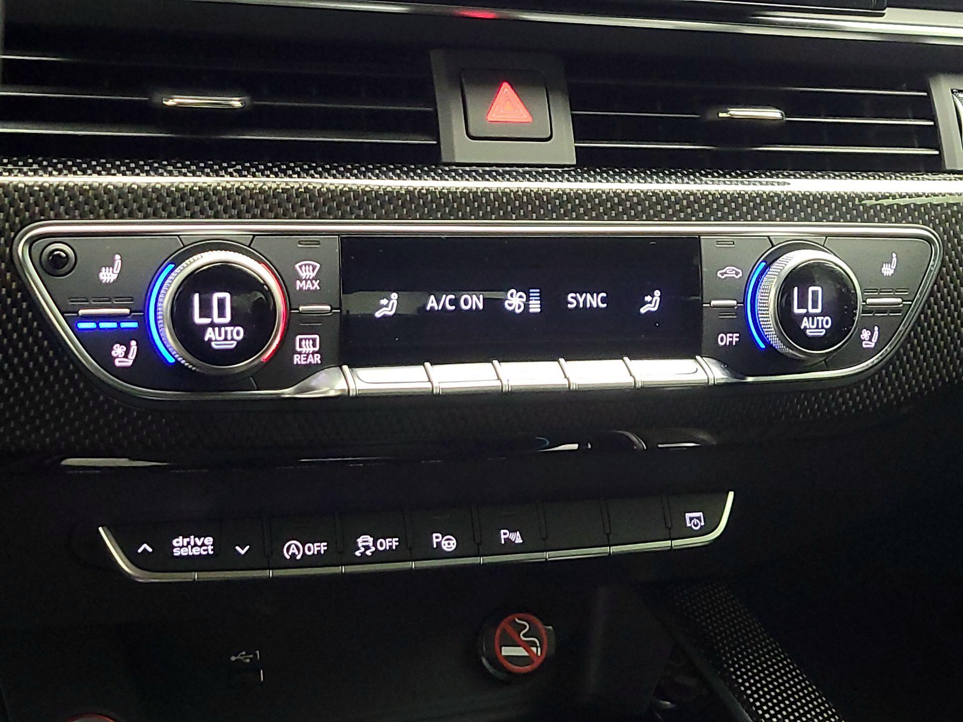 Thumbnail: 2021 Audi S4 - 17