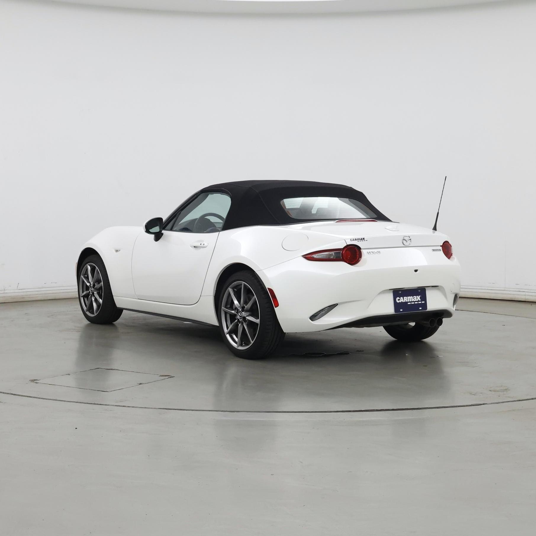 Thumbnail: 2023 Mazda MX-5 Miata - 2