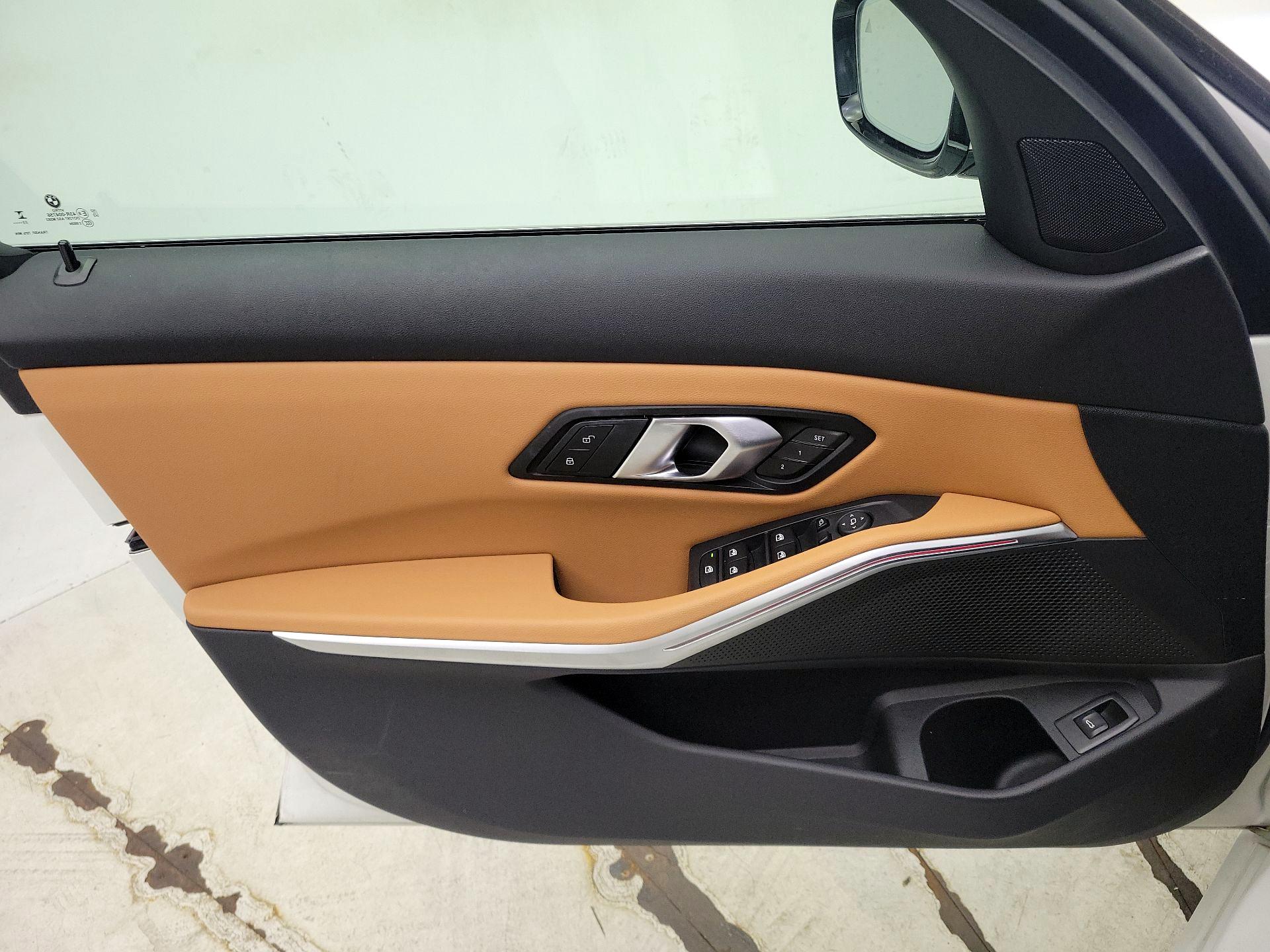 Thumbnail: 2024 BMW 3 Series - 12